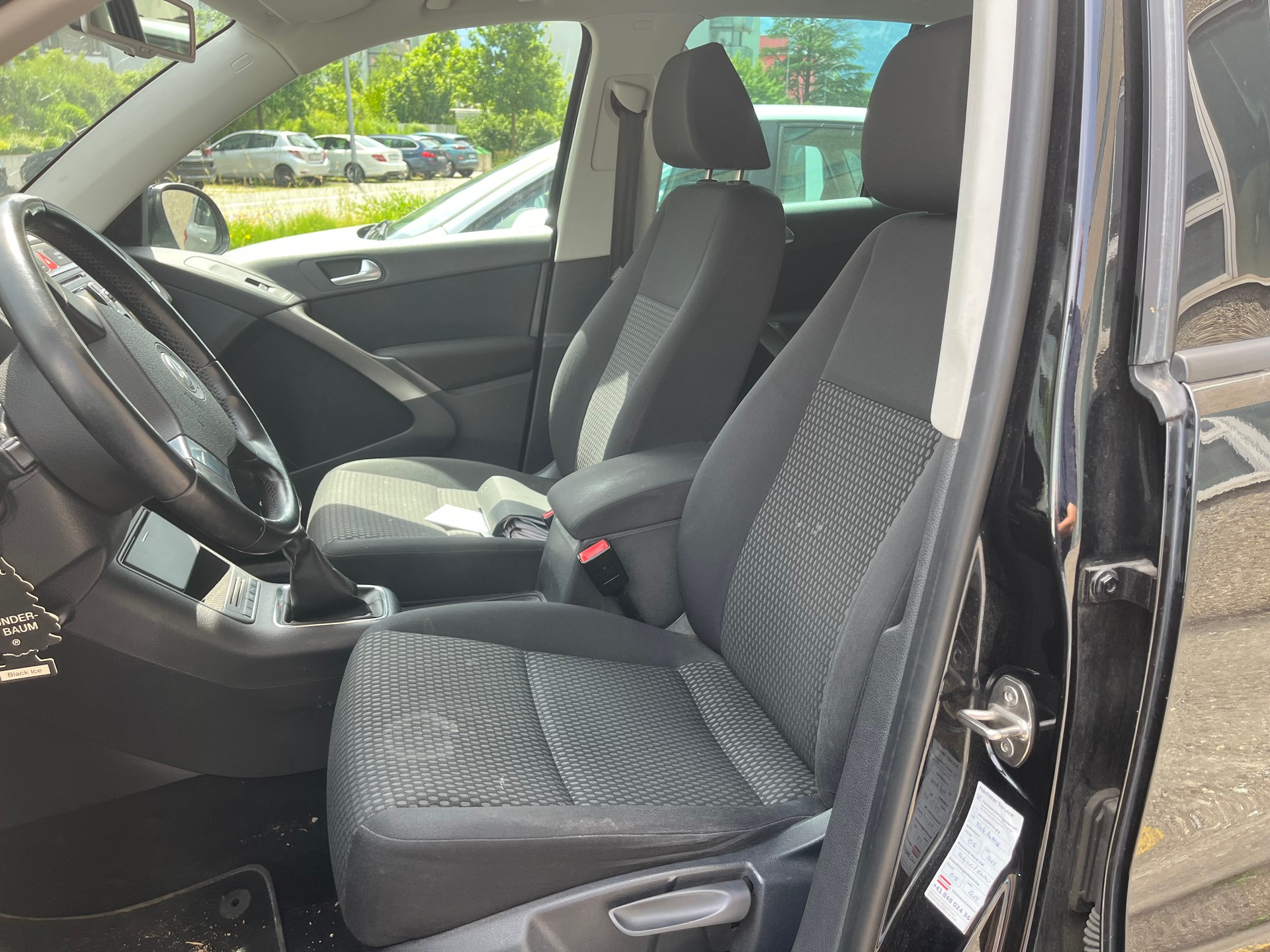 VW Tiguan 1.4 TSI Sport&Style-image-10