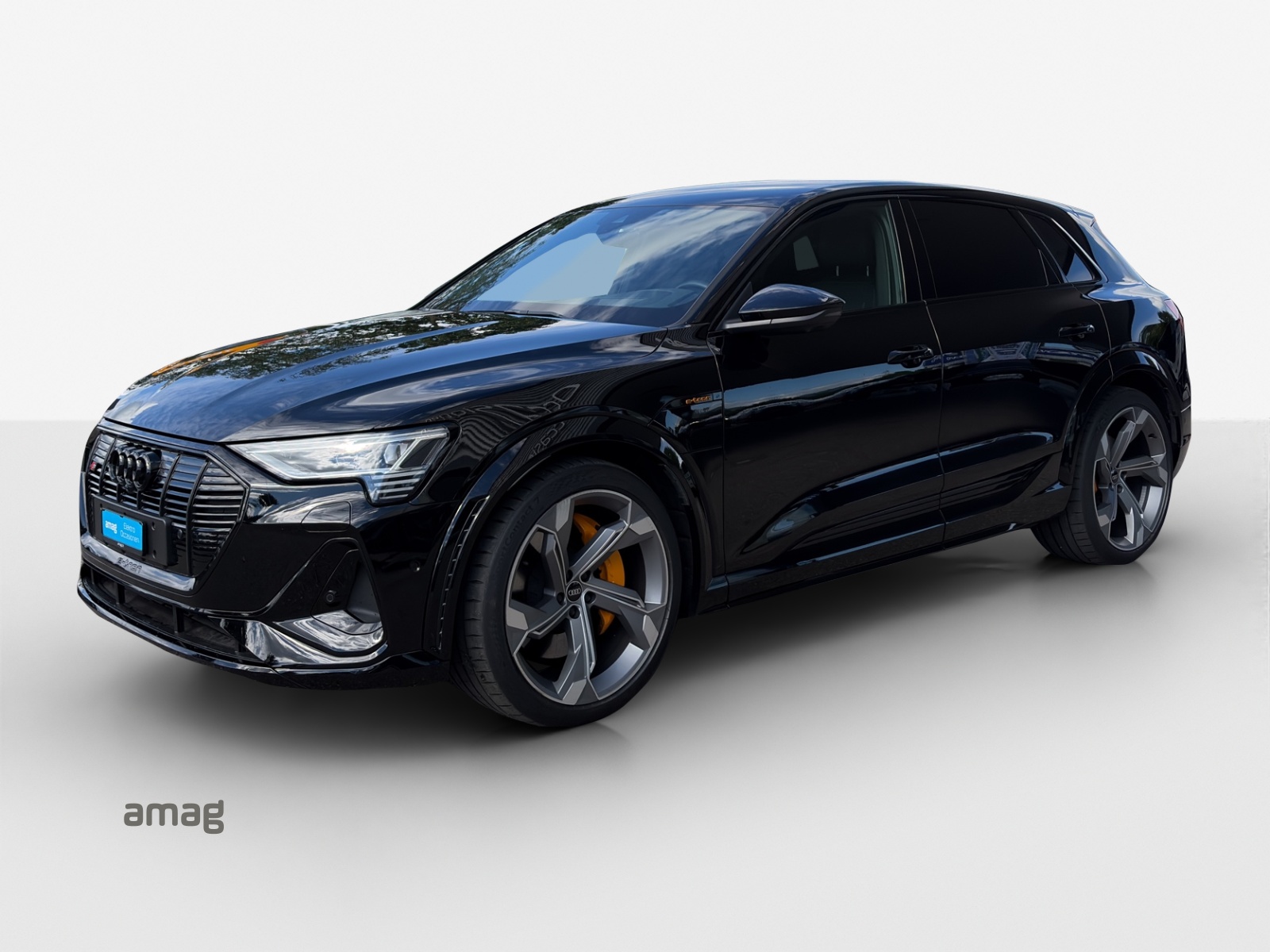 AUDI e-tron S quattro-image-0