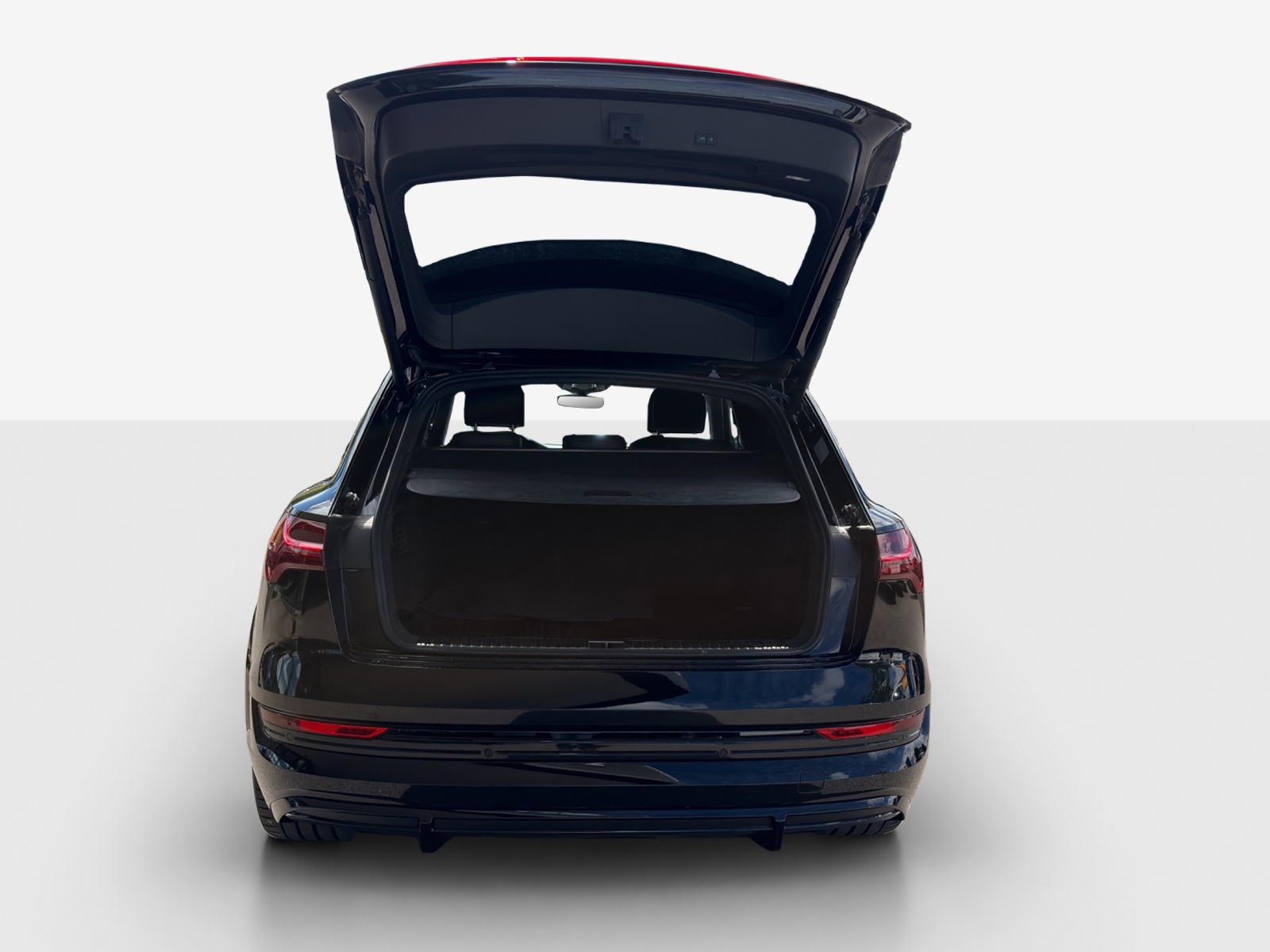 AUDI e-tron S quattro-image-13