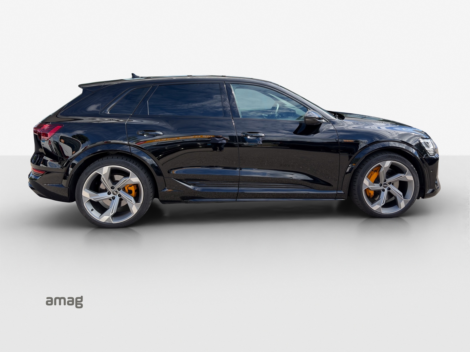 AUDI e-tron S quattro-image-16