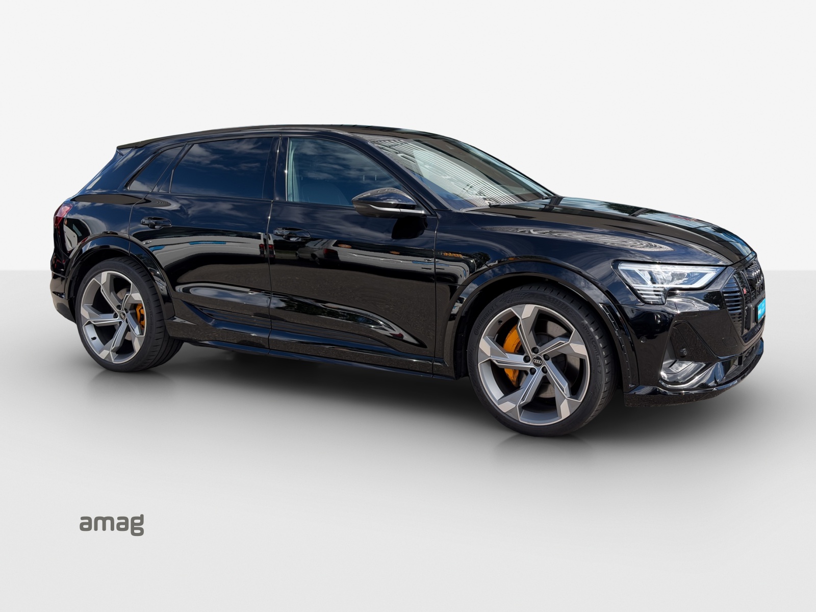 AUDI e-tron S quattro-image-6