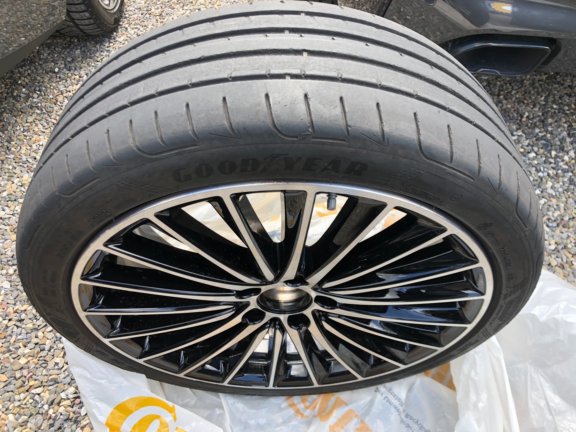 MERCEDES-BENZ C 220 d T 4Matic AMG Line-image-20