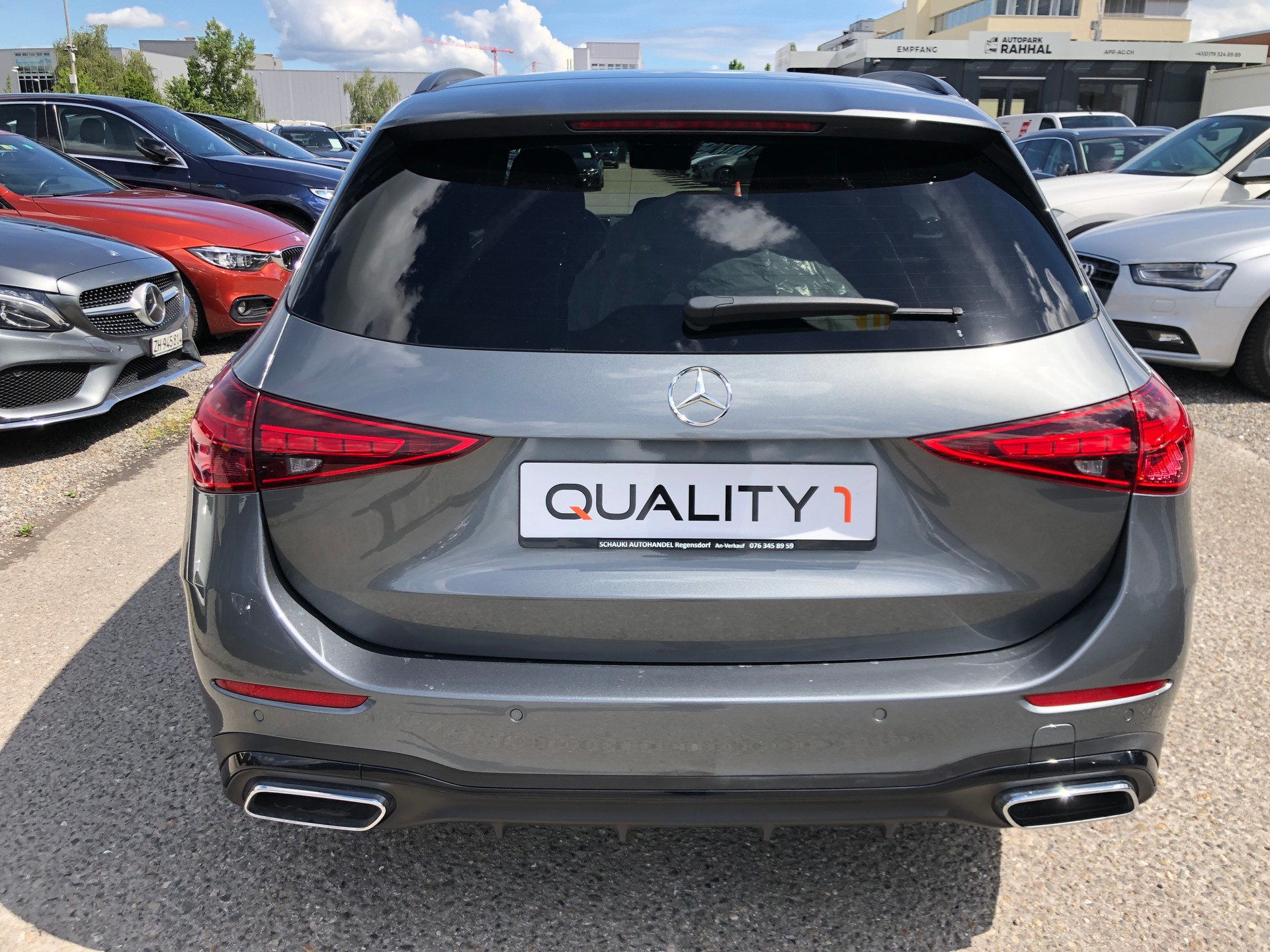 MERCEDES-BENZ C 220 d T 4Matic AMG Line-image-5