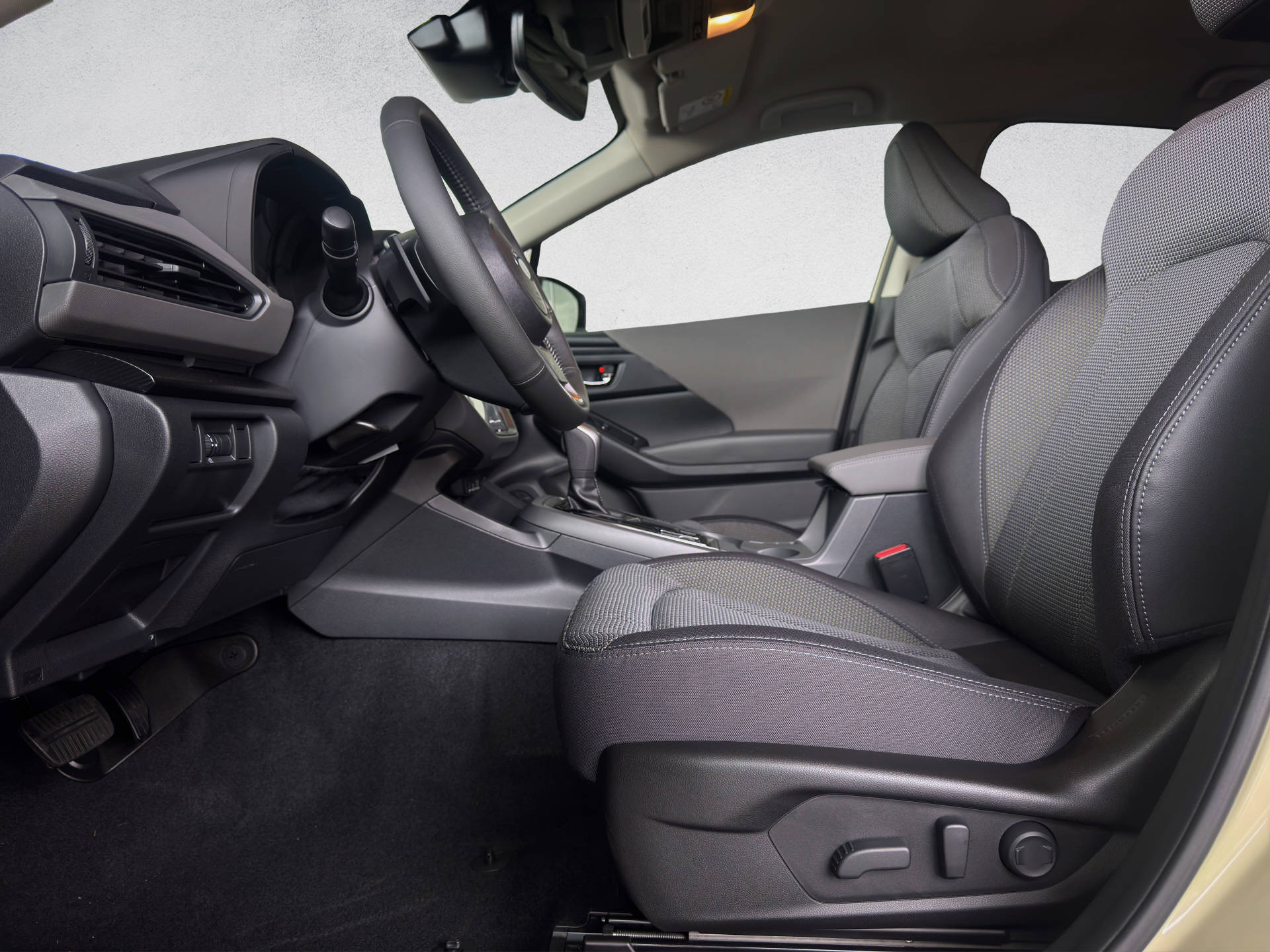 SUBARU Crosstrek 2.0i e-Boxer Swiss Plus-image-9