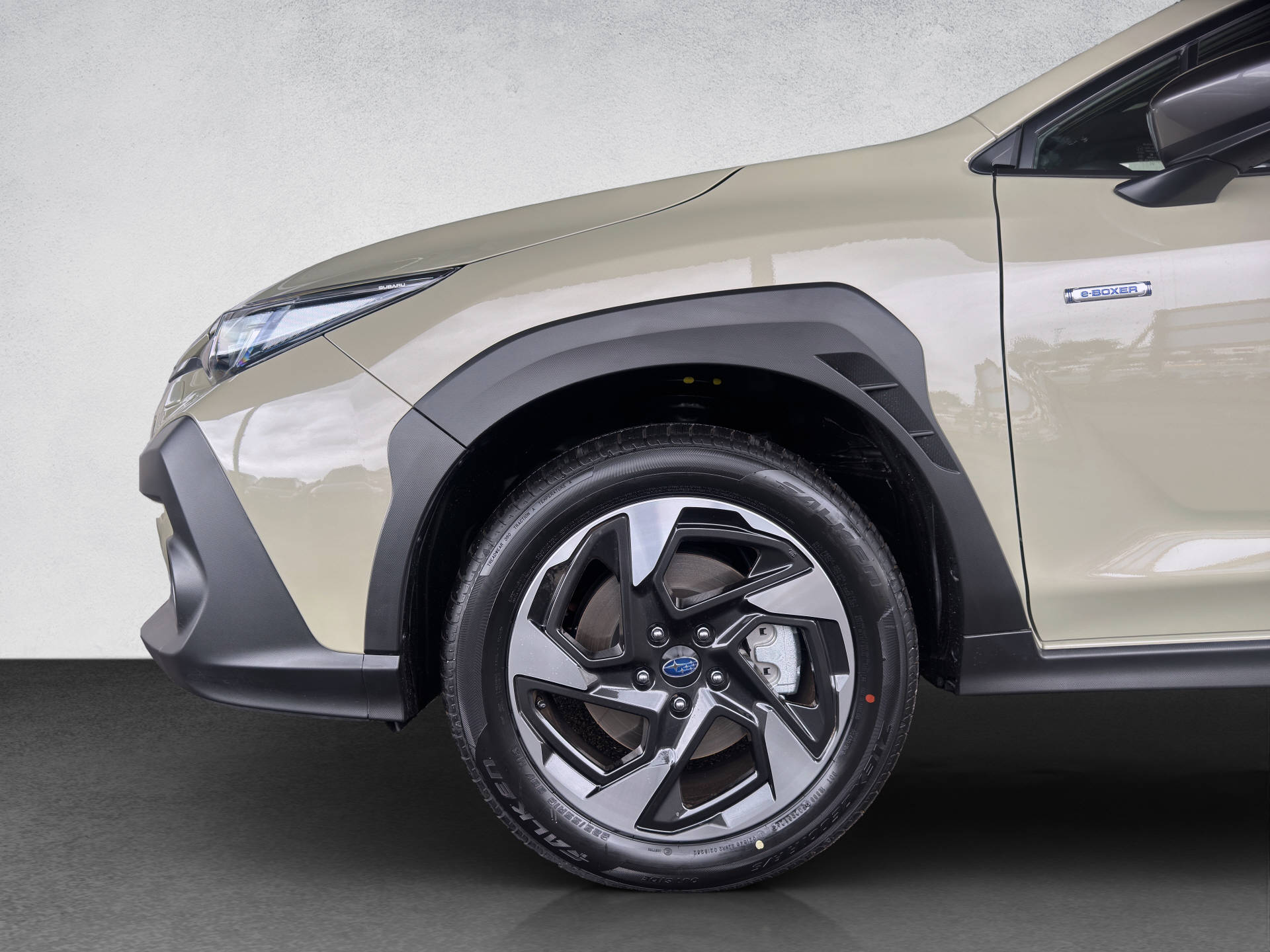 SUBARU Crosstrek 2.0i e-Boxer Swiss Plus-image-3