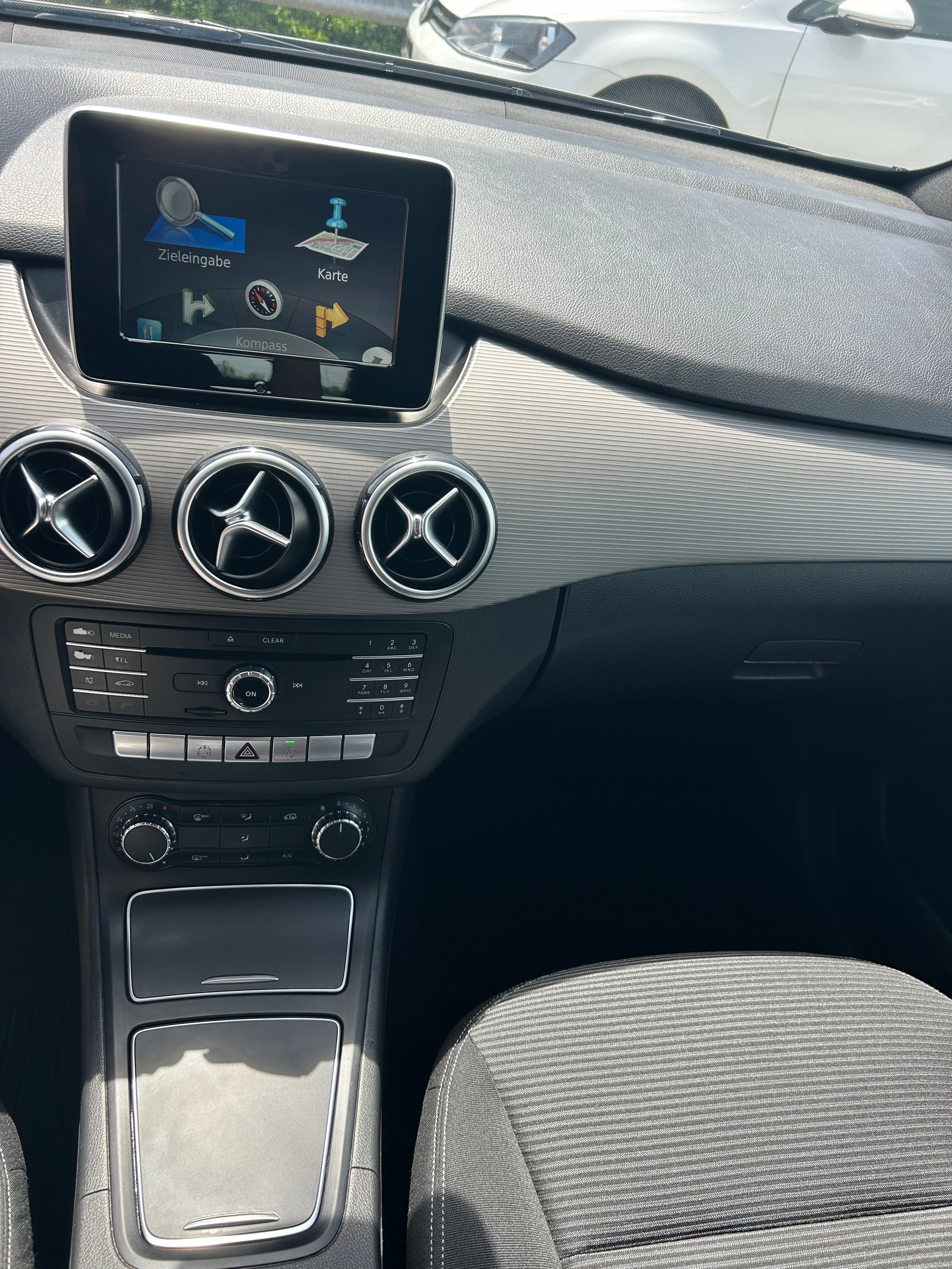 MERCEDES-BENZ B 200 CDI Style 7G-DCT-image-9