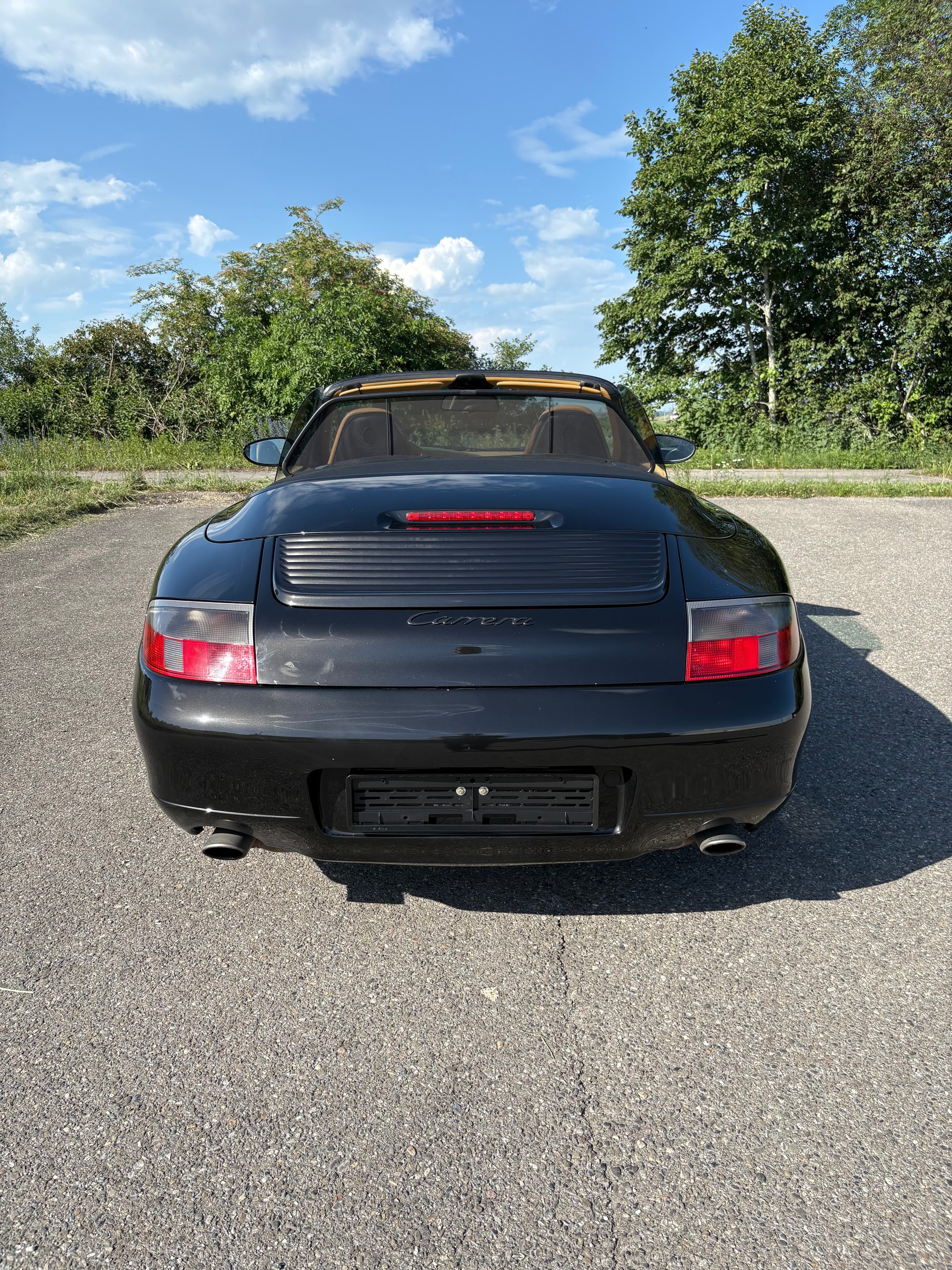 PORSCHE 911 Carrera Cabrio-image-7