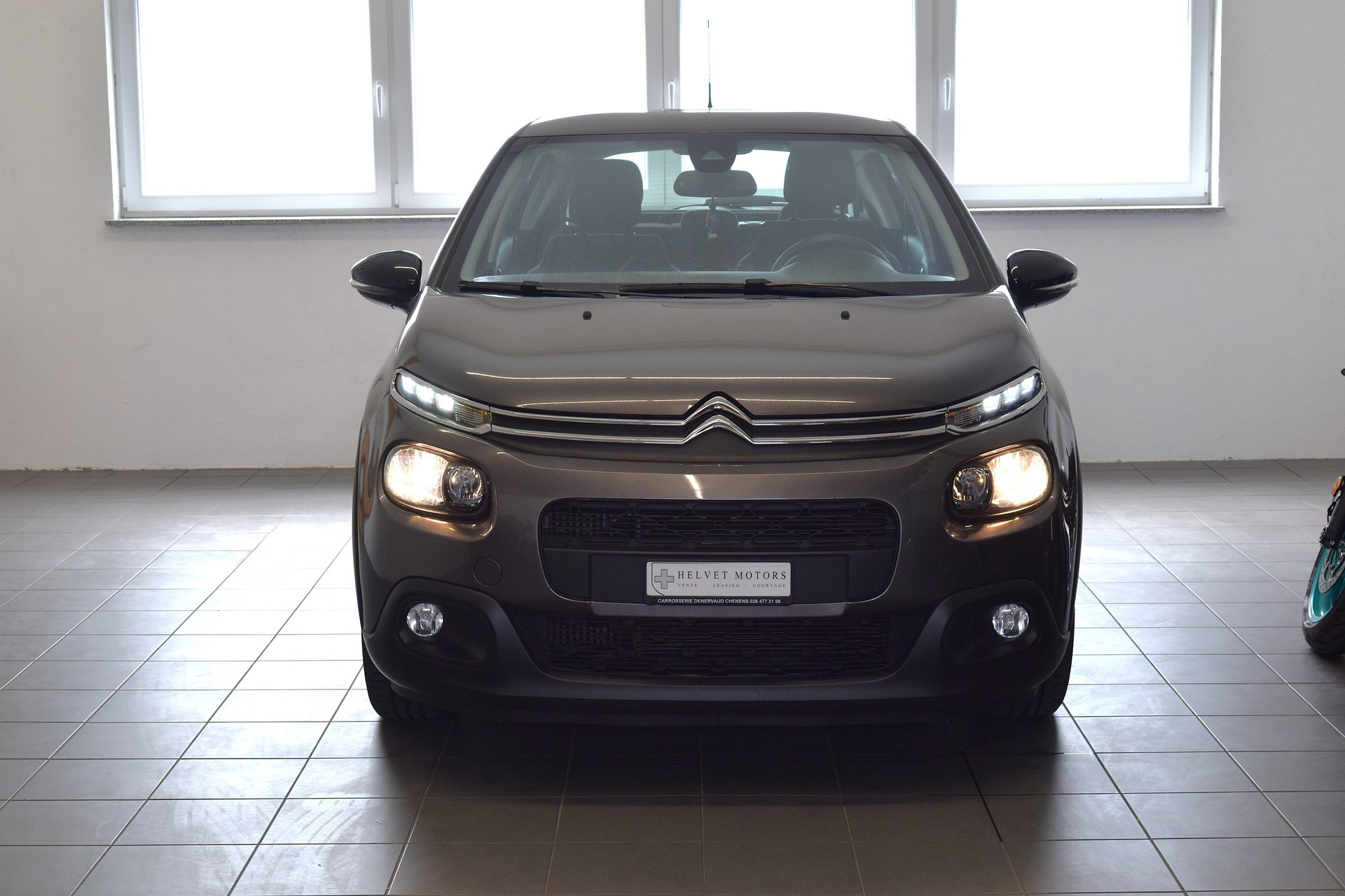 CITROEN C3 1.2i PureTech Feel EAT-image-1