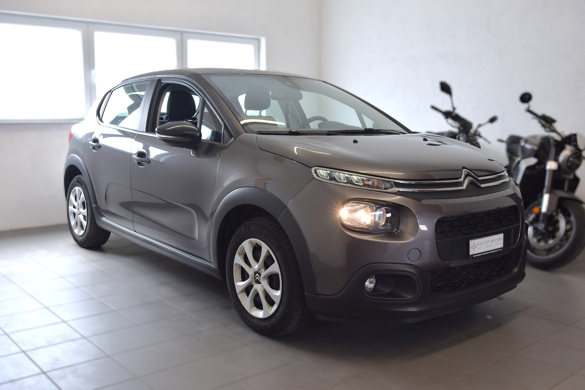CITROEN C3 1.2i PureTech Feel EAT-image-2