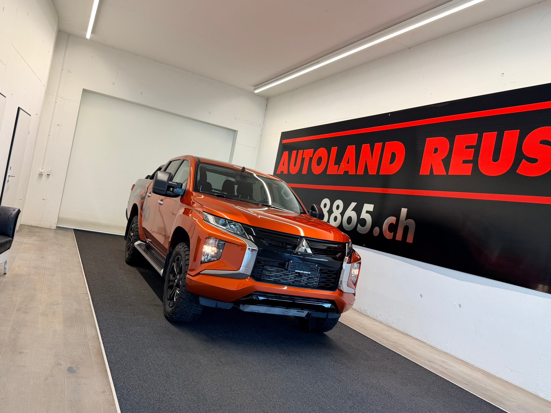 MITSUBISHI L 200 2.2 Style+ Double Cab Automat-image-0