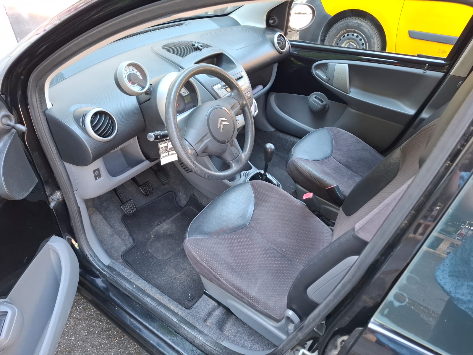 CITROEN C1 1.0i Edition-image-10