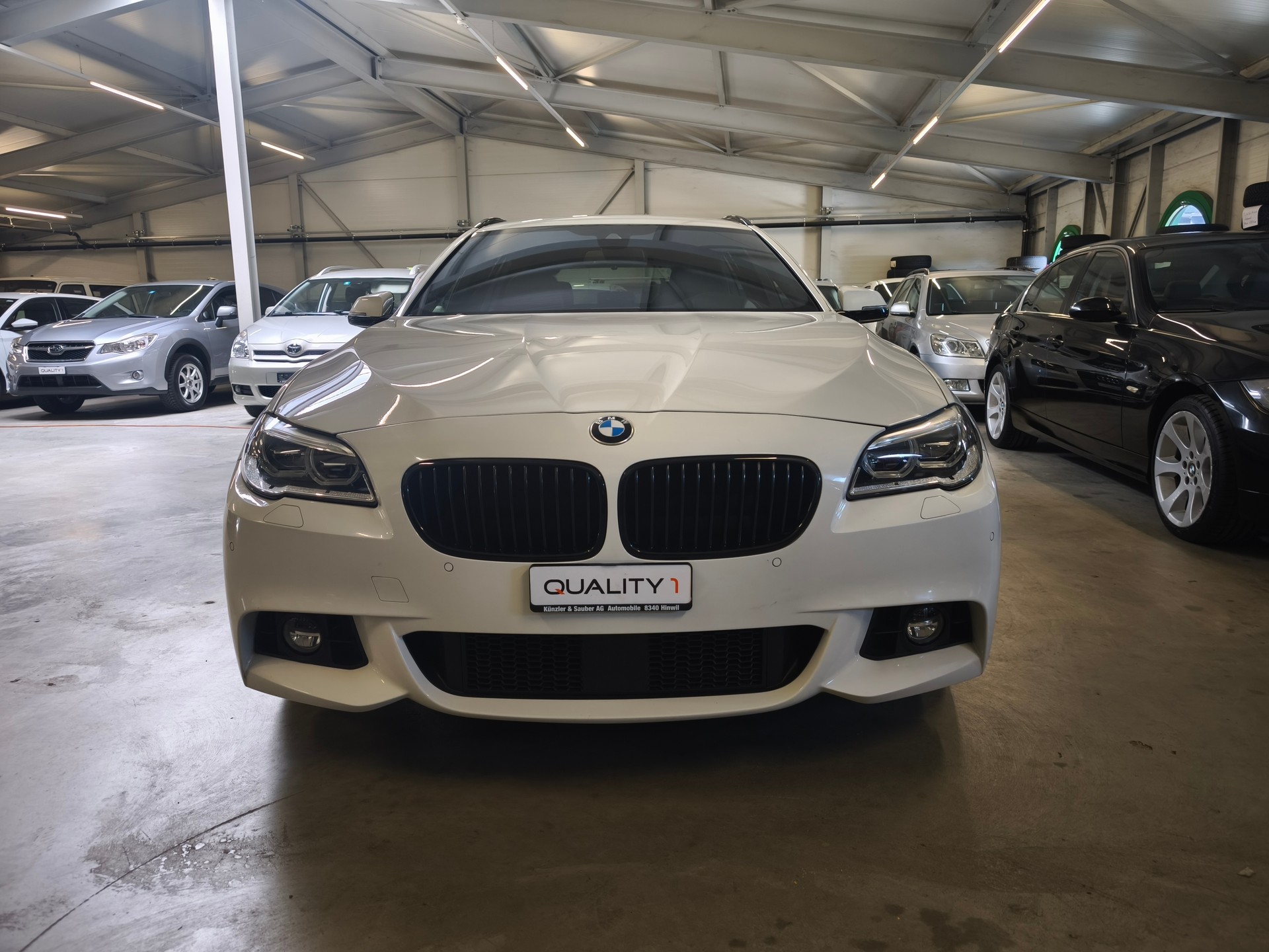 BMW 530d Touring xDrive Steptronic-image-0