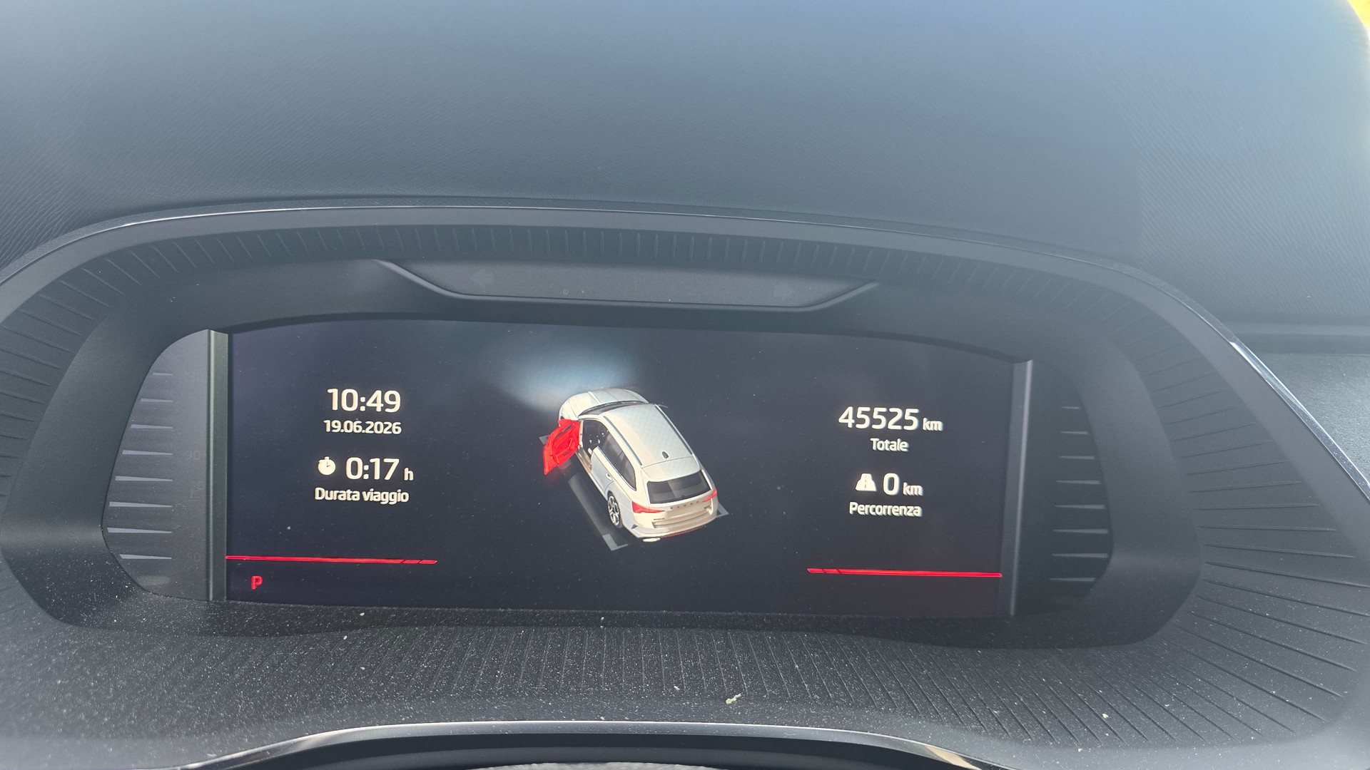 SKODA Octavia Combi 2.0 TDI DSG Style 4x4-image-11