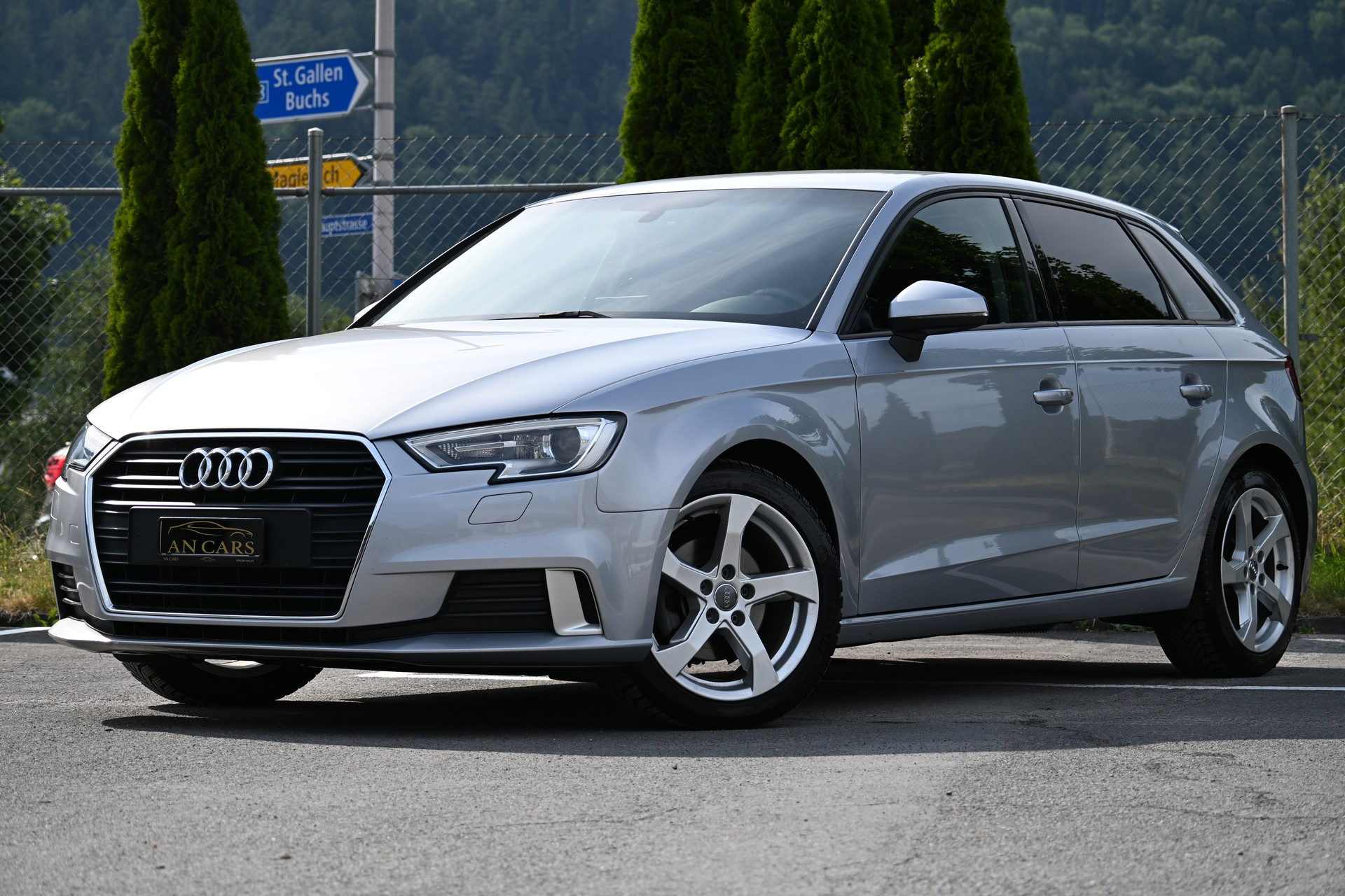 AUDI A3 Sportback 2.0 TDI Sport S-tronic TOP ANGEBOT AB SERVICE UND FRISCH AB MFK SOWIE INNEN UND AUSSEN NEUWERTIG!!!!!!!!-image-1