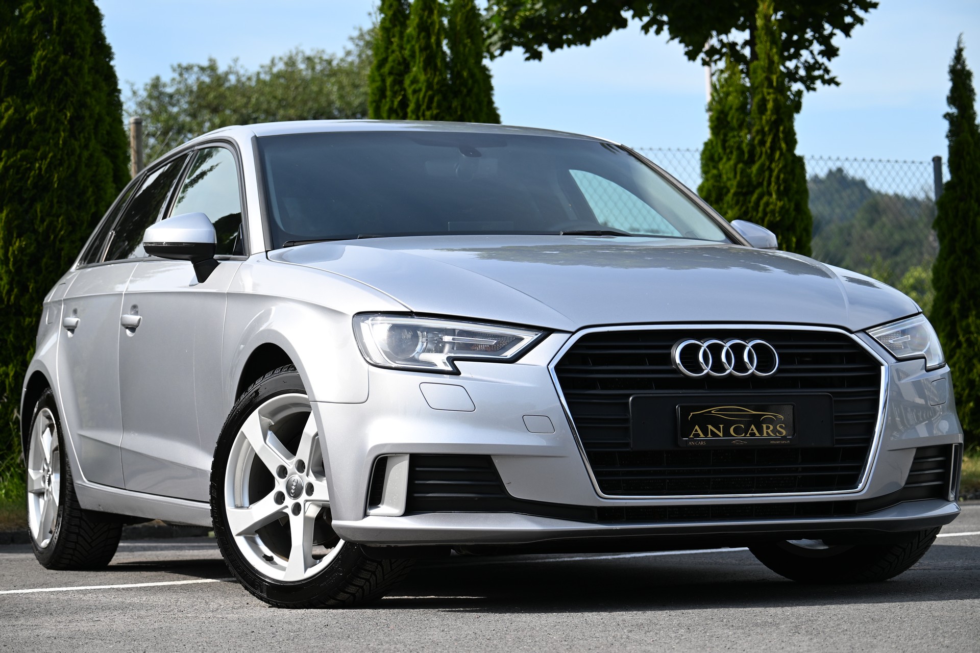 AUDI A3 Sportback 2.0 TDI Sport S-tronic TOP ANGEBOT AB SERVICE UND FRISCH AB MFK SOWIE INNEN UND AUSSEN NEUWERTIG!!!!!!!!-image-0