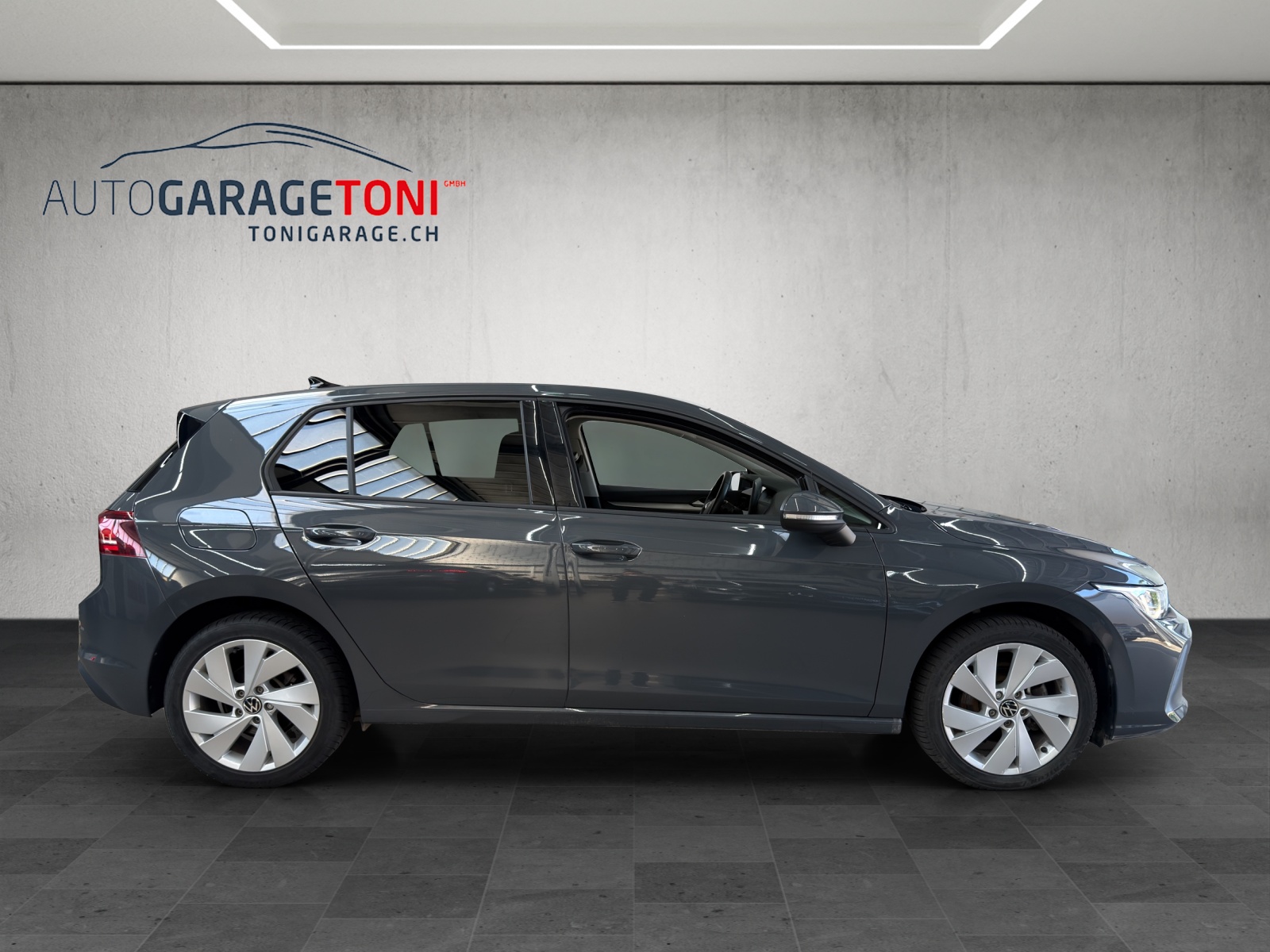 VW Golf 1.5 e TSI mHEV Live Plus DSG-image-4