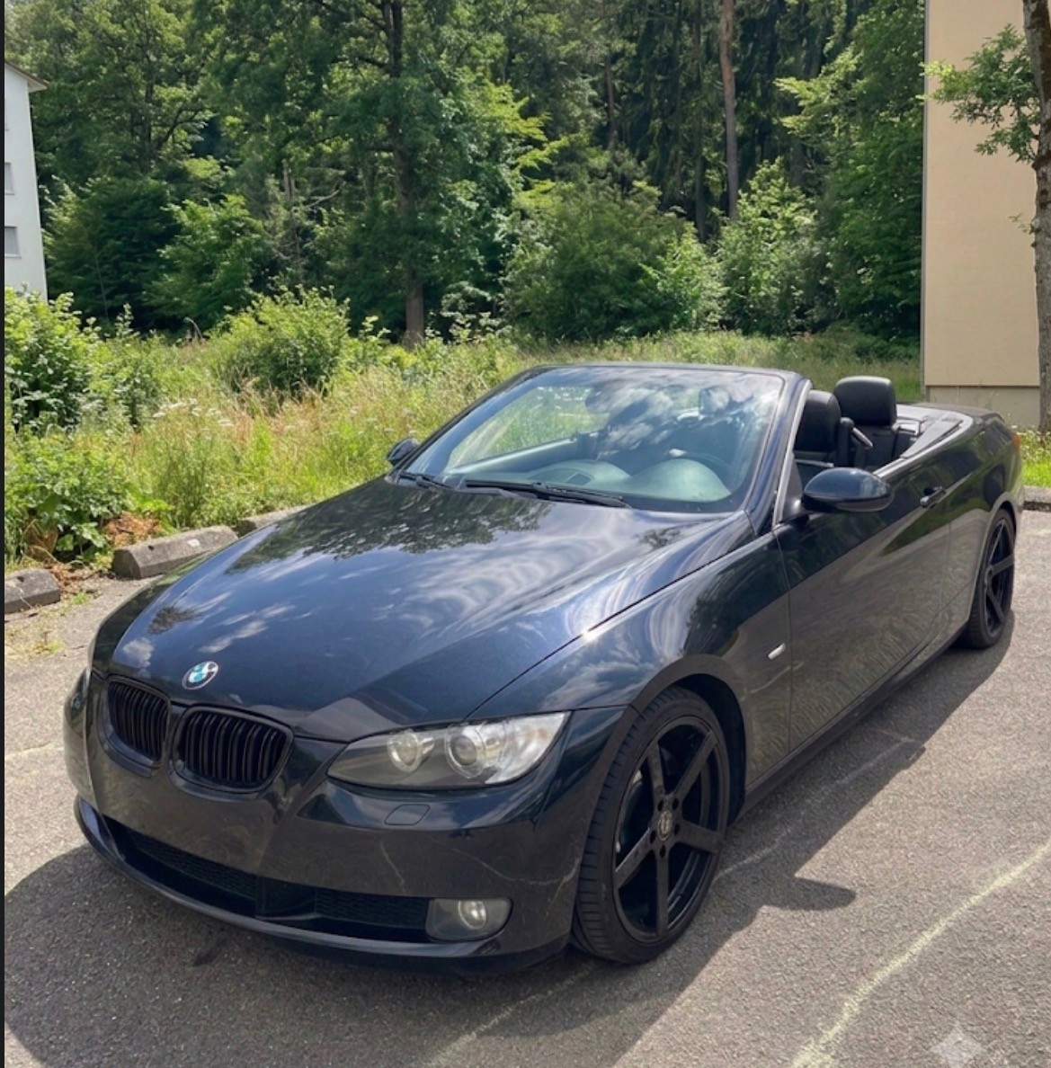 BMW 335i Cabriolet-image-0