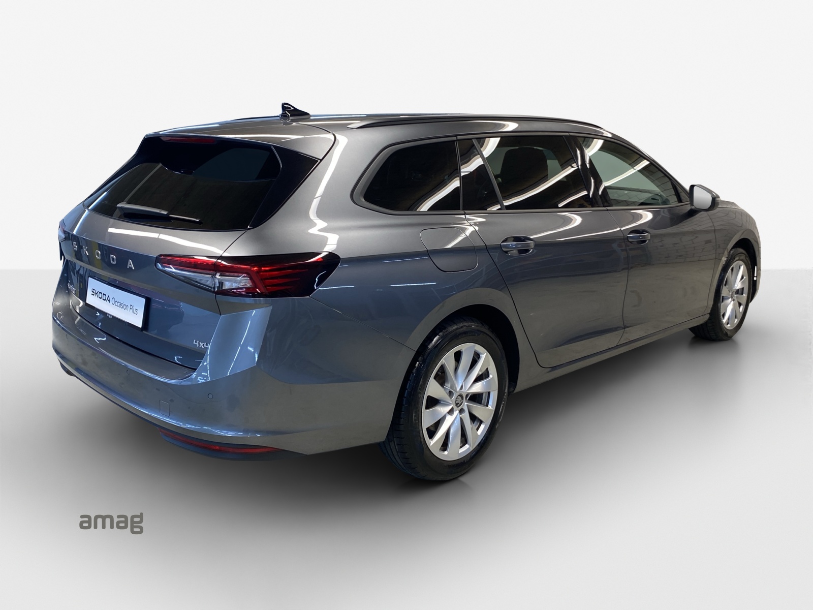 SKODA Superb Combi 2.0 TDi Selection 4x4 DSG-image-4
