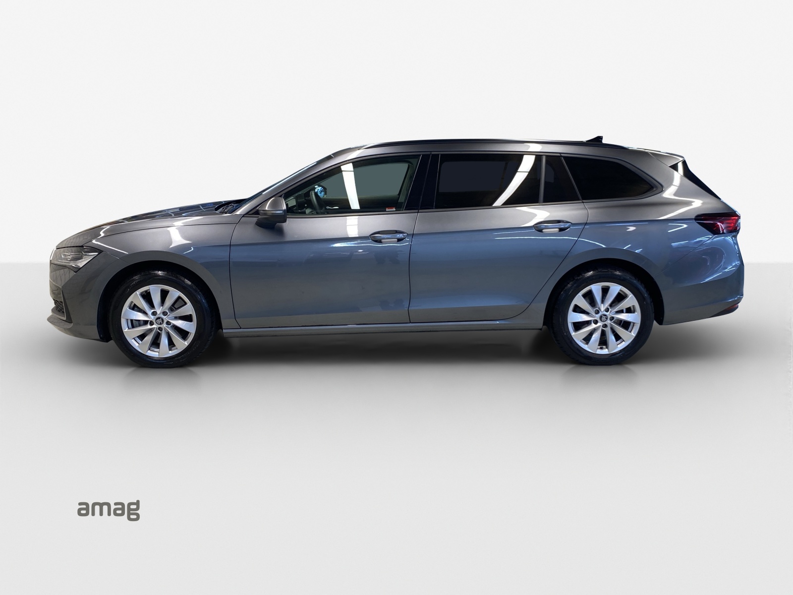 SKODA Superb Combi 2.0 TDi Selection 4x4 DSG-image-1