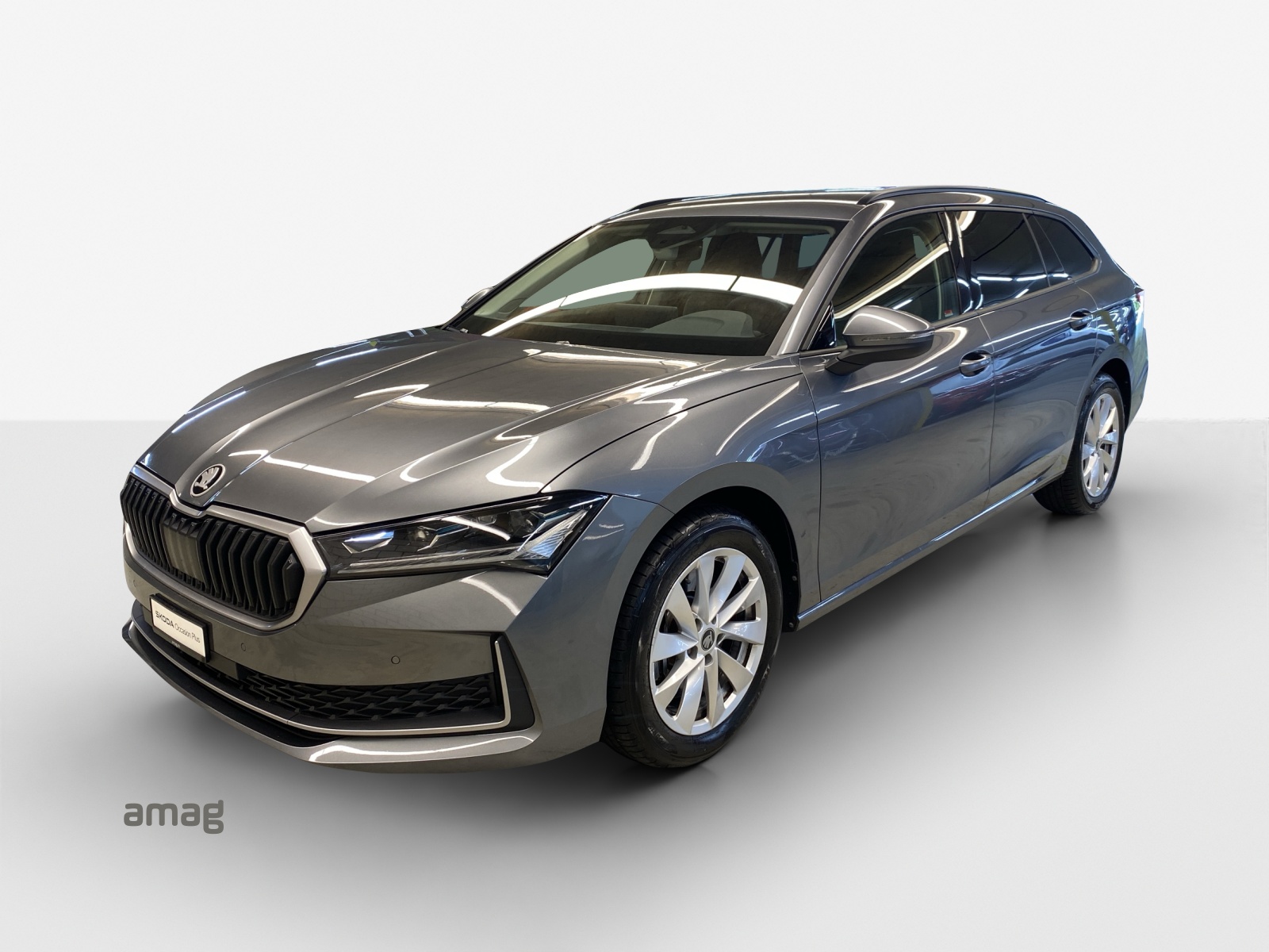 SKODA Superb Combi 2.0 TDi Selection 4x4 DSG-image-0