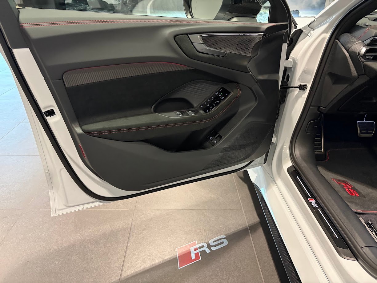 AUDI RS 5 Avant TFSI 470 kW Tiptronic quattro-image-2