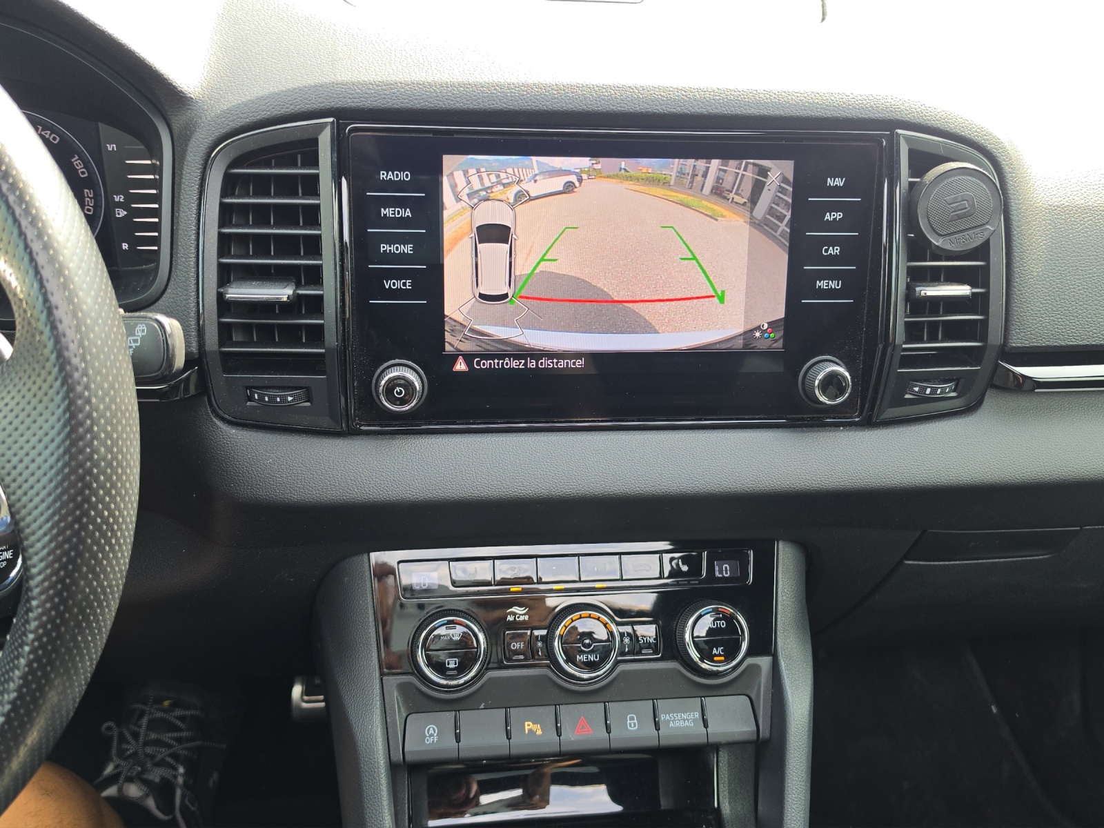 SKODA Karoq 2.0 TSI SportLine 4x4 DSG-image-12