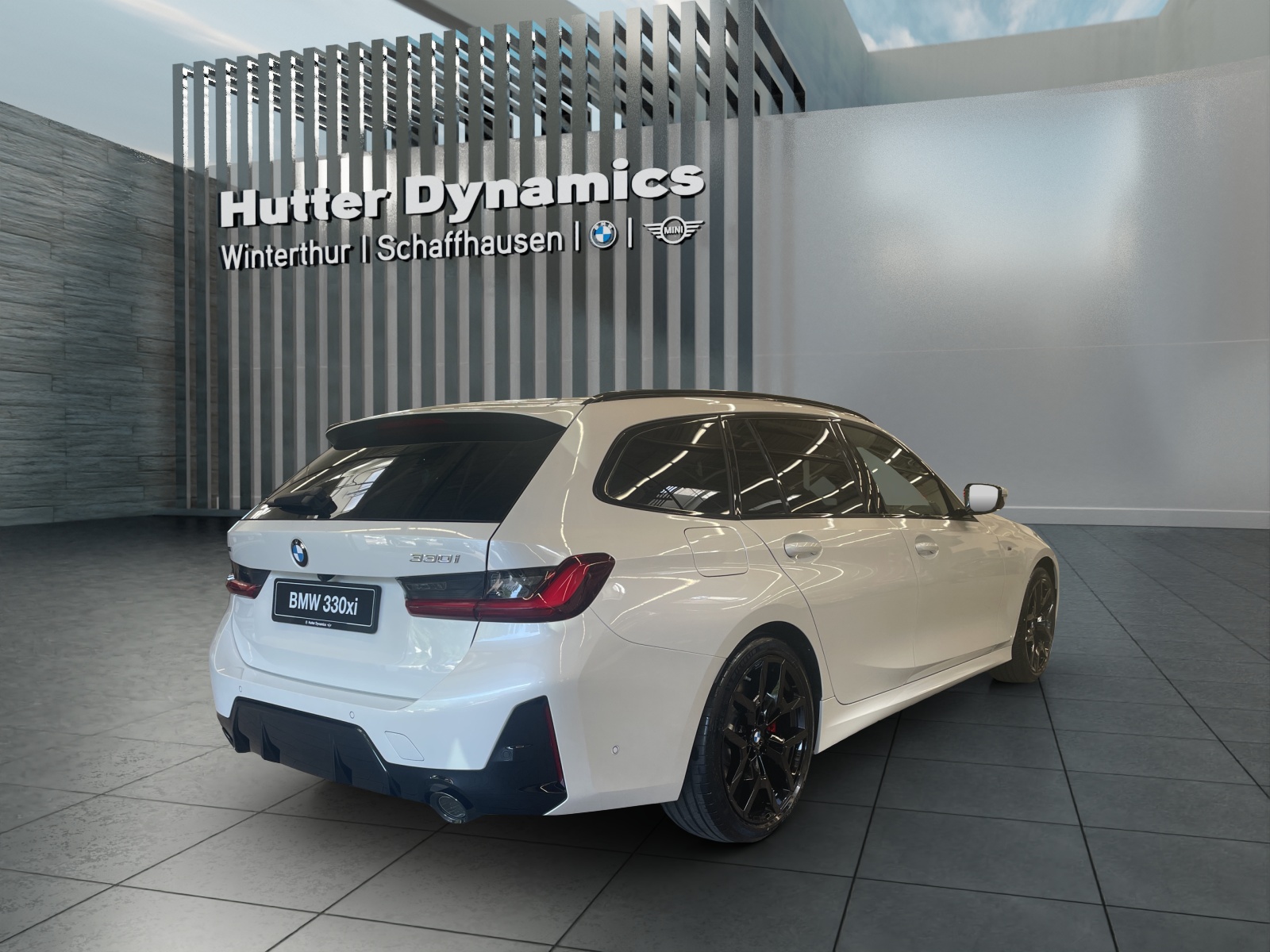 BMW 330i xDrive SAG Touring-image-17
