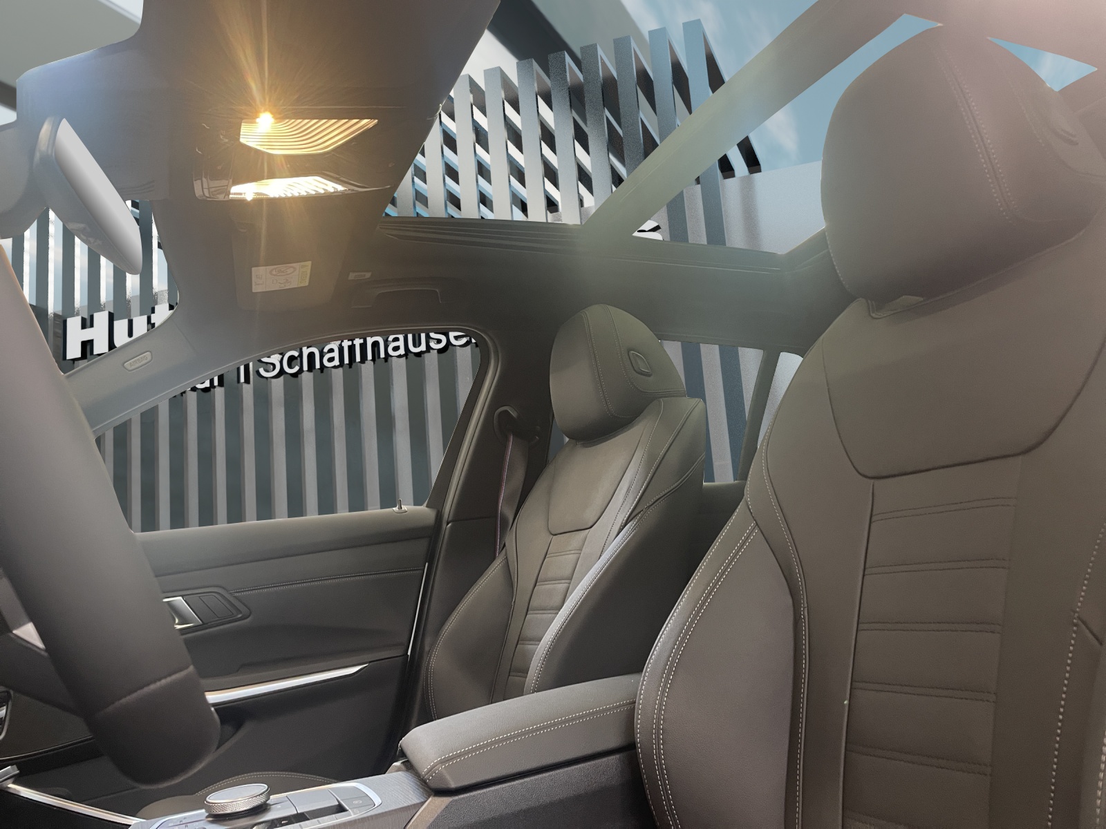 BMW 330i xDrive SAG Touring-image-21