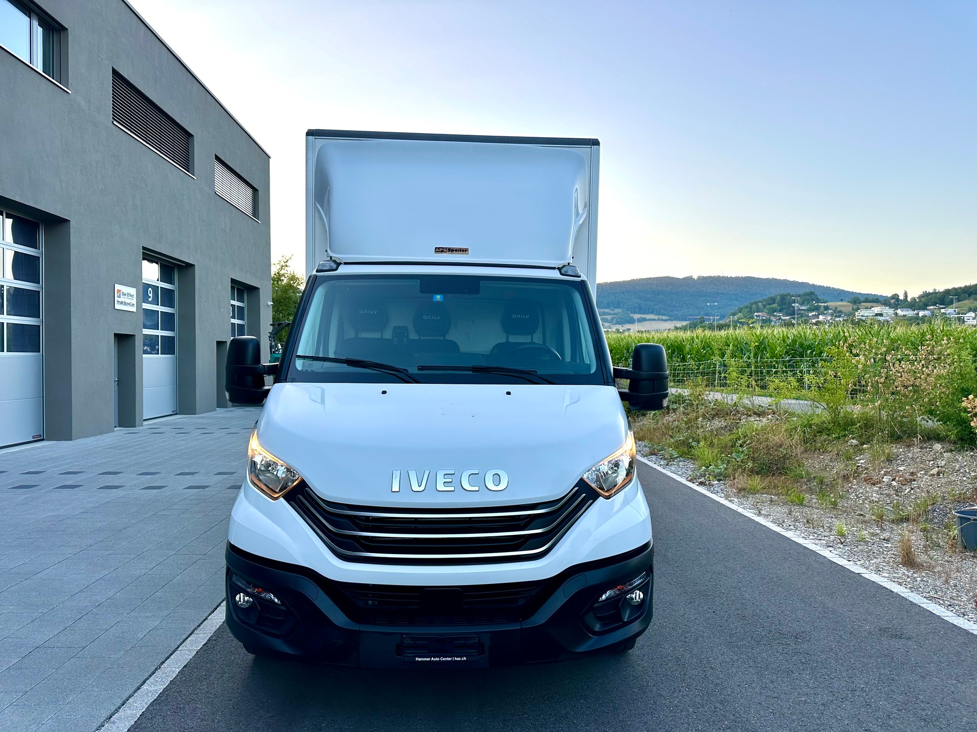 IVECO 35S18-image-10