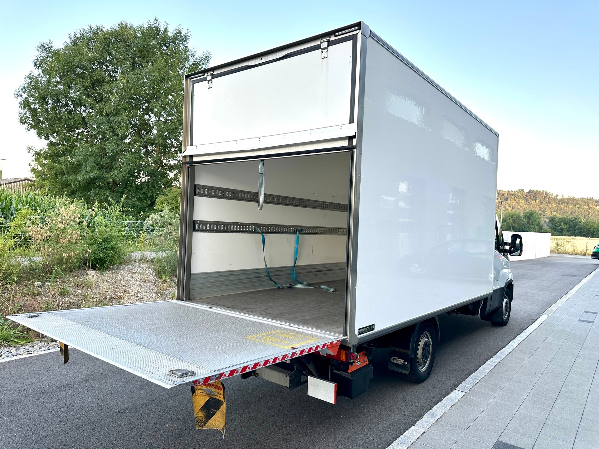 IVECO 35S18-image-3