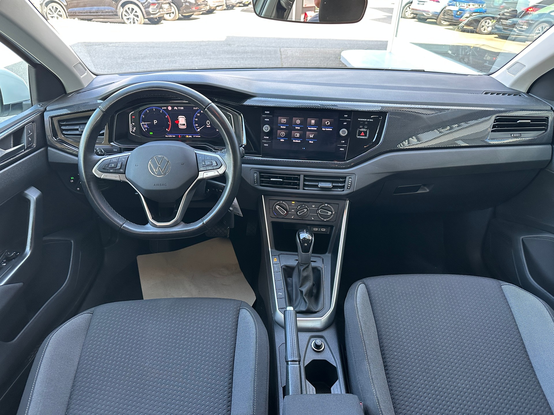 VW Polo 1.0 TSI Life DSG-image-9