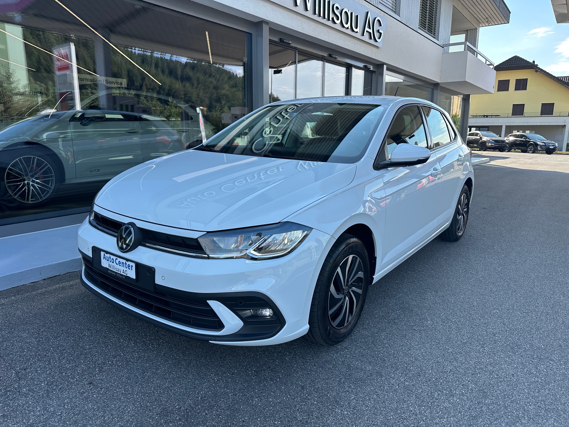 VW Polo 1.0 TSI Life DSG-showroom-element-1