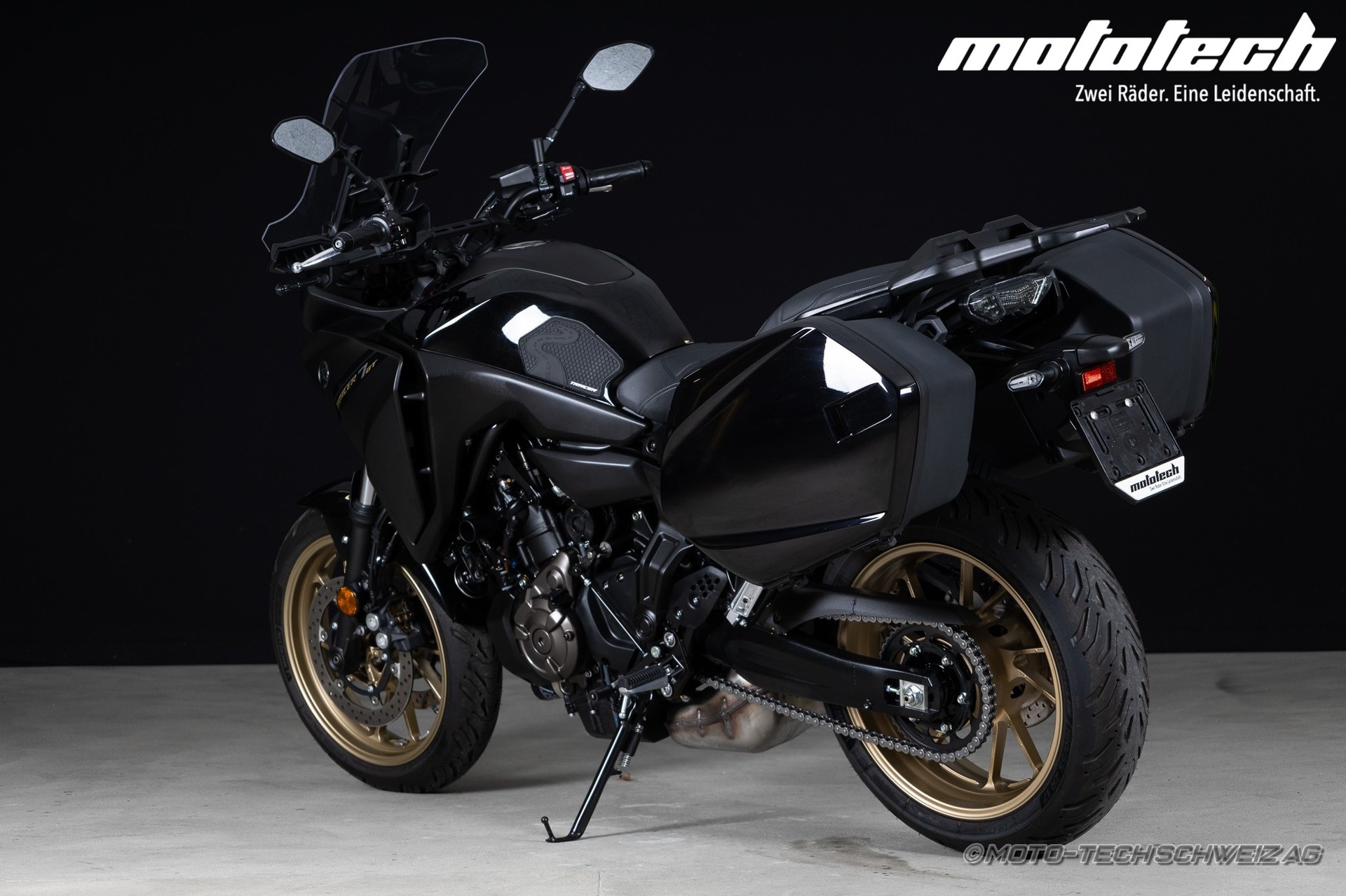 YAMAHA Tracer 7 GT-showroom-element-3