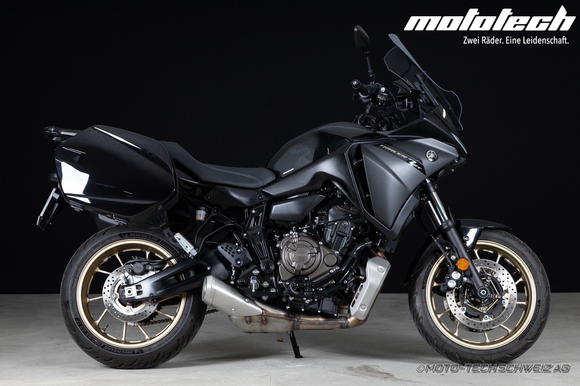 YAMAHA Tracer 7 GT-showroom-element-1