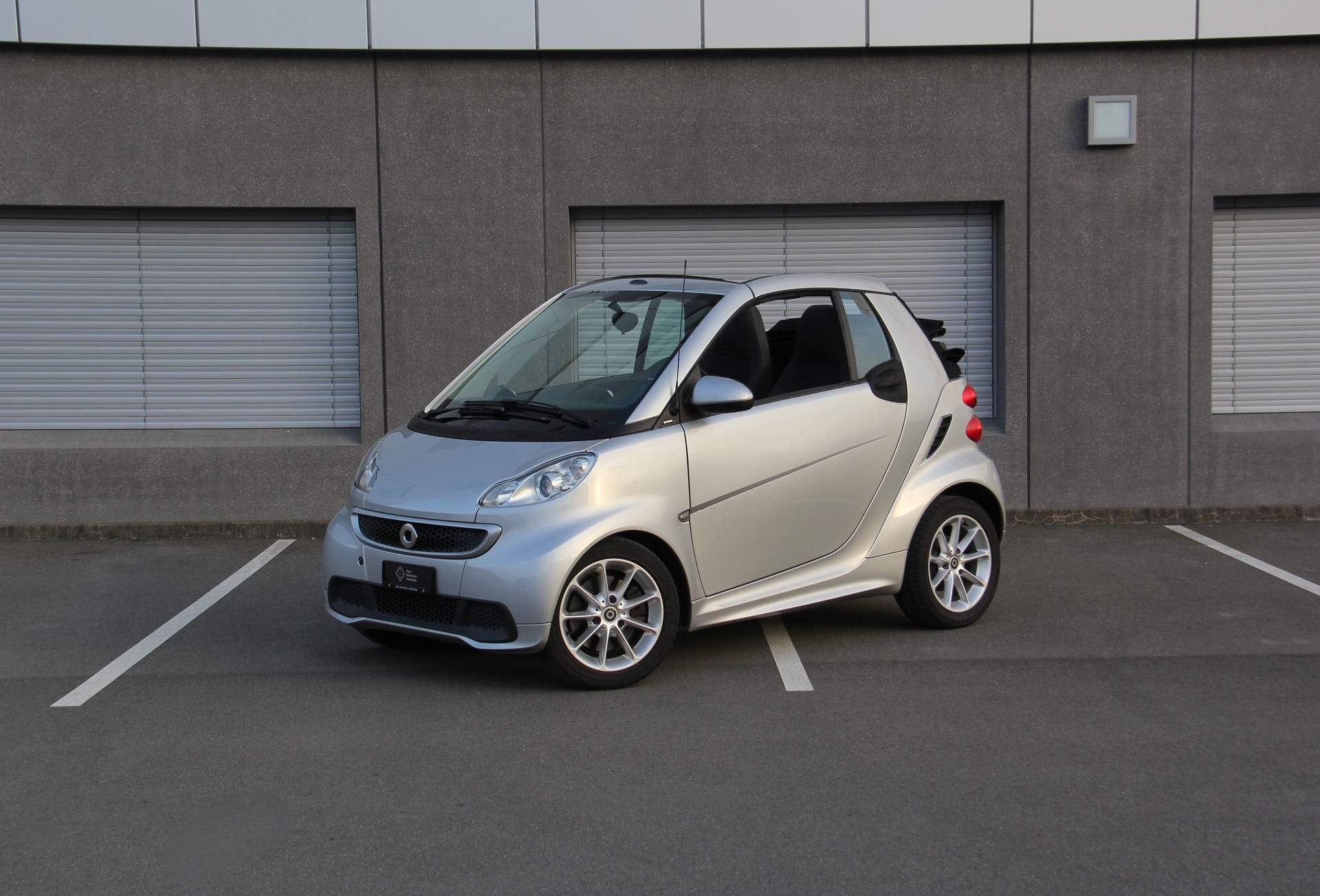 SMART FORTWO-image-7