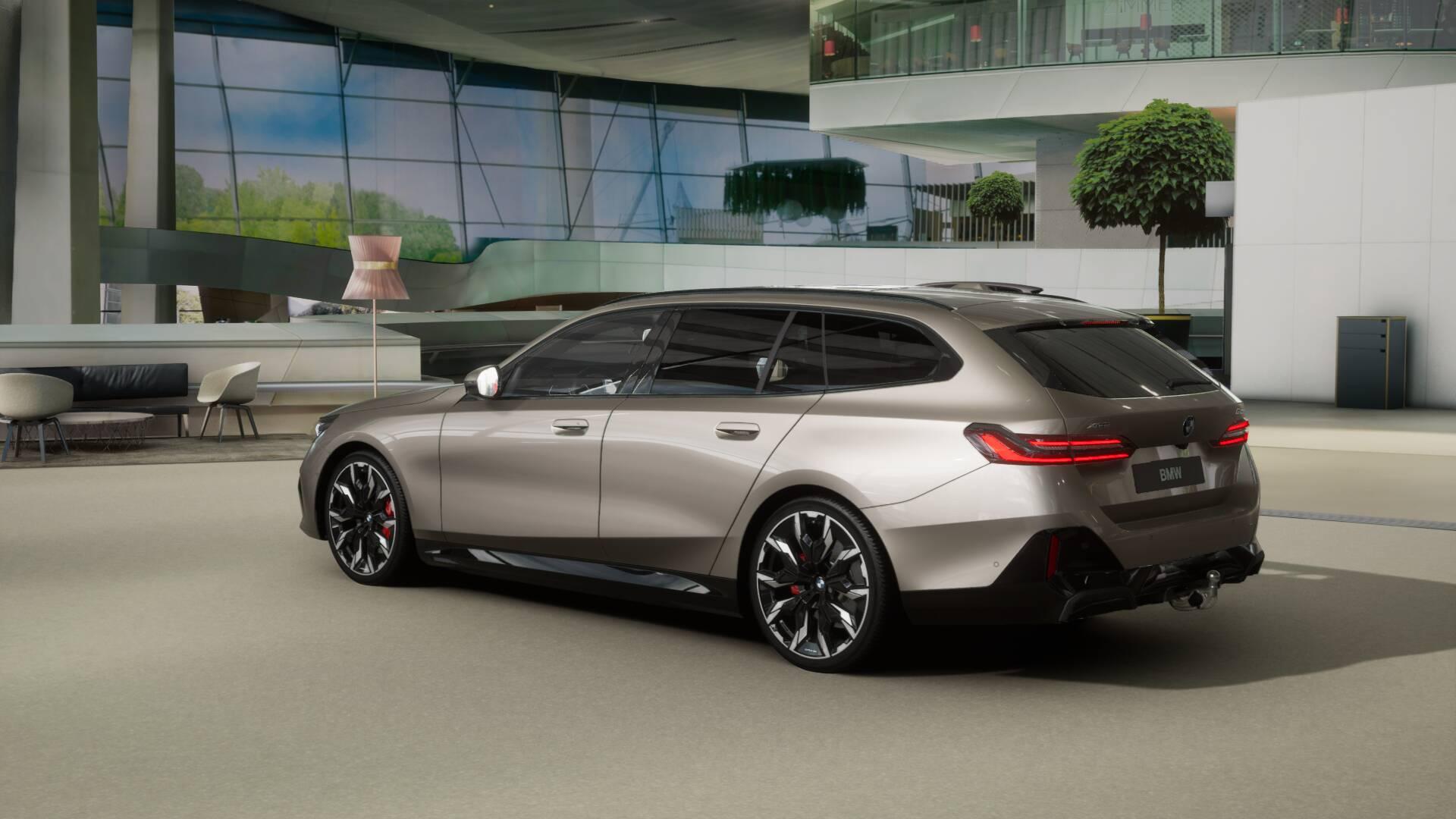 BMW 540d xDrive Touring-showroom-element-1