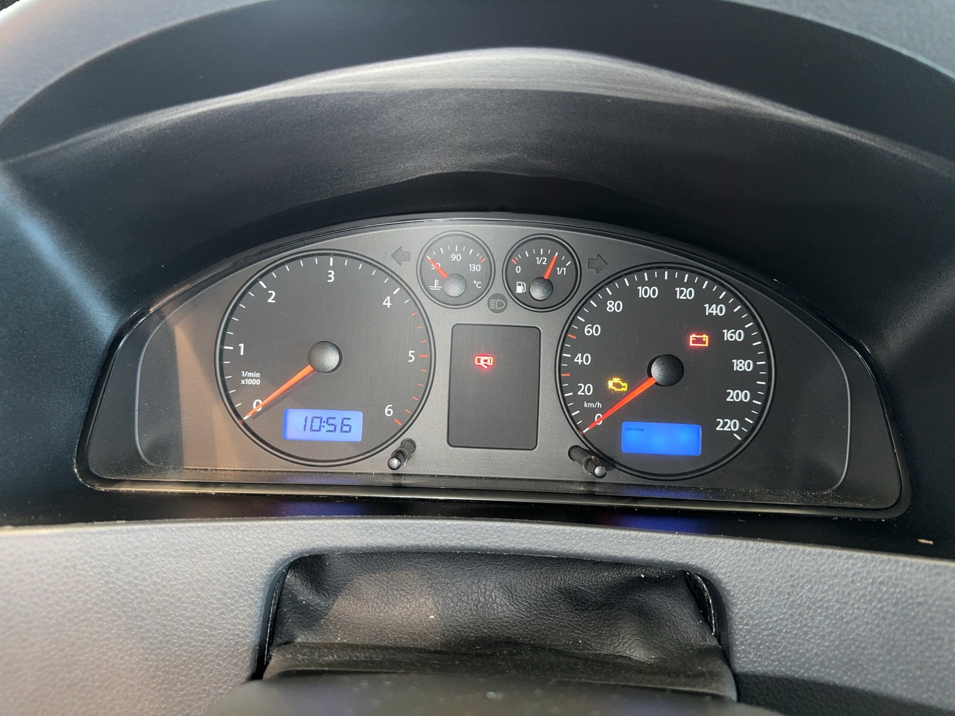 VW T5 Caravelle Comfort 2.5TDI PD 4M-image-11