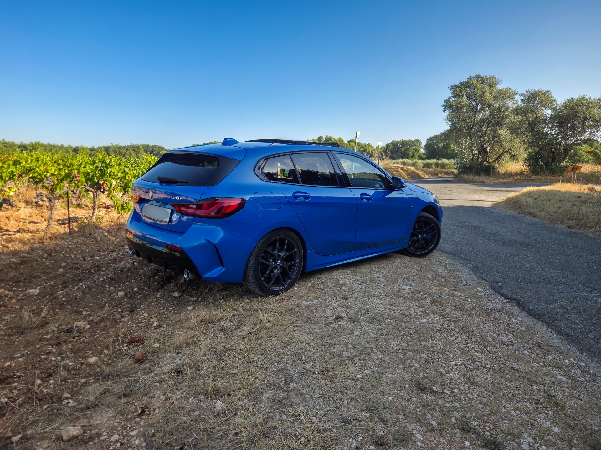 BMW 120d xDrive Steptronic M Sport-image-1