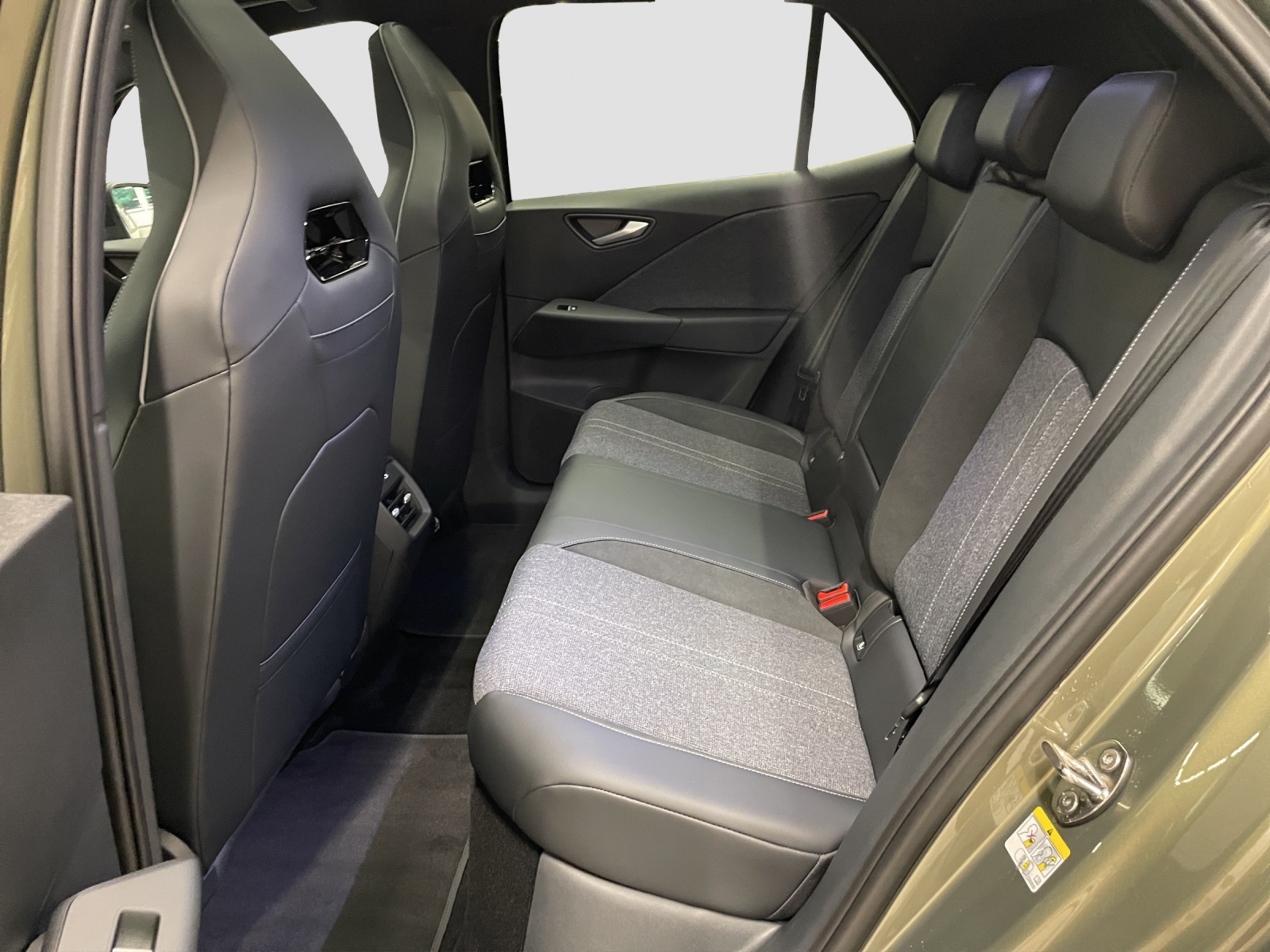 VW ID.3 Neo 58 kWh 190 PS Style-image-12