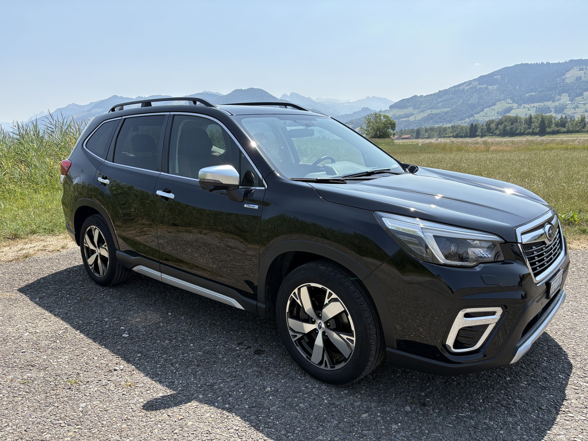 SUBARU 2.0i e-Boxer Luxury-image-1