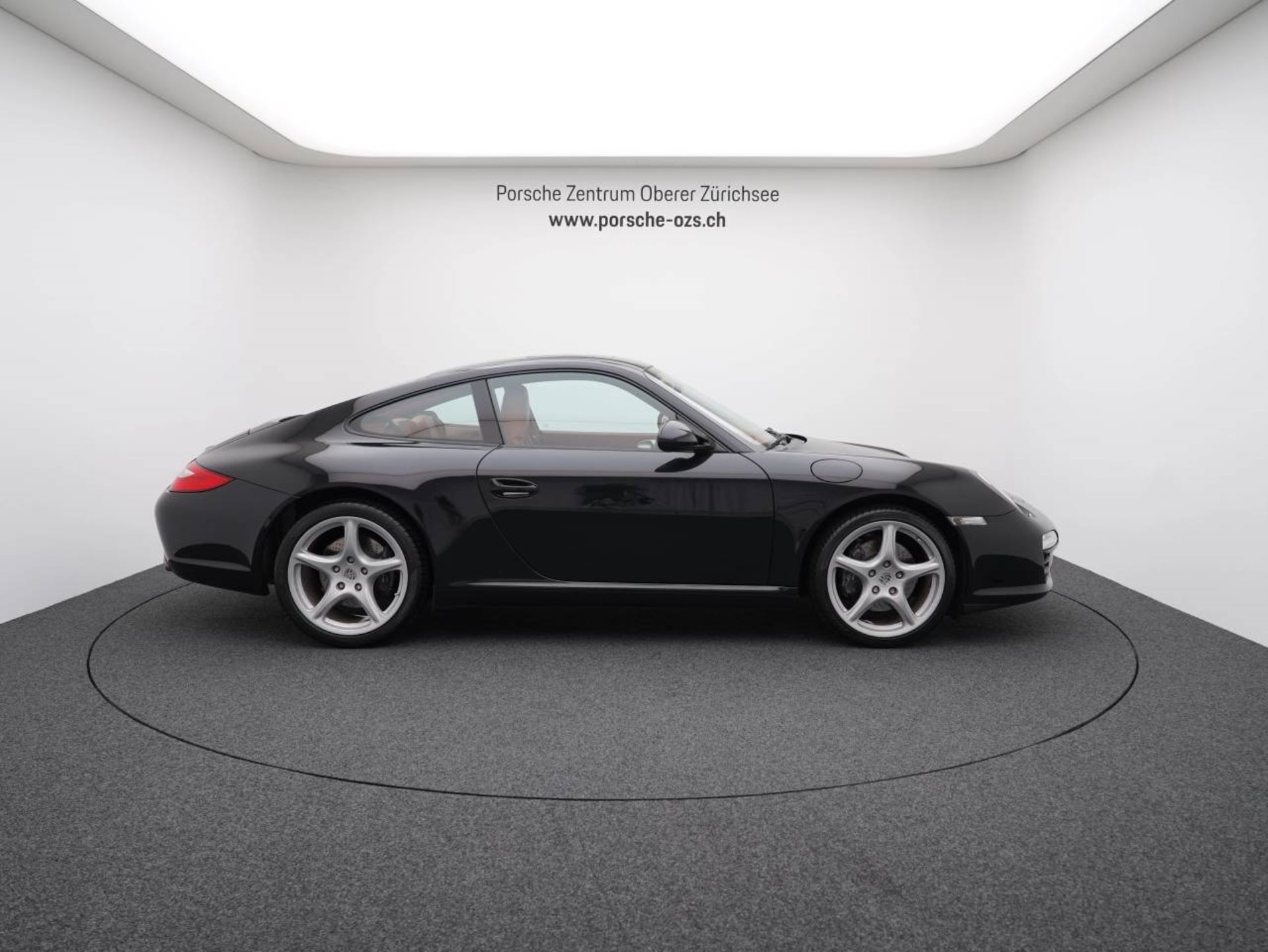 PORSCHE 911 Carrera Coupé-image-7