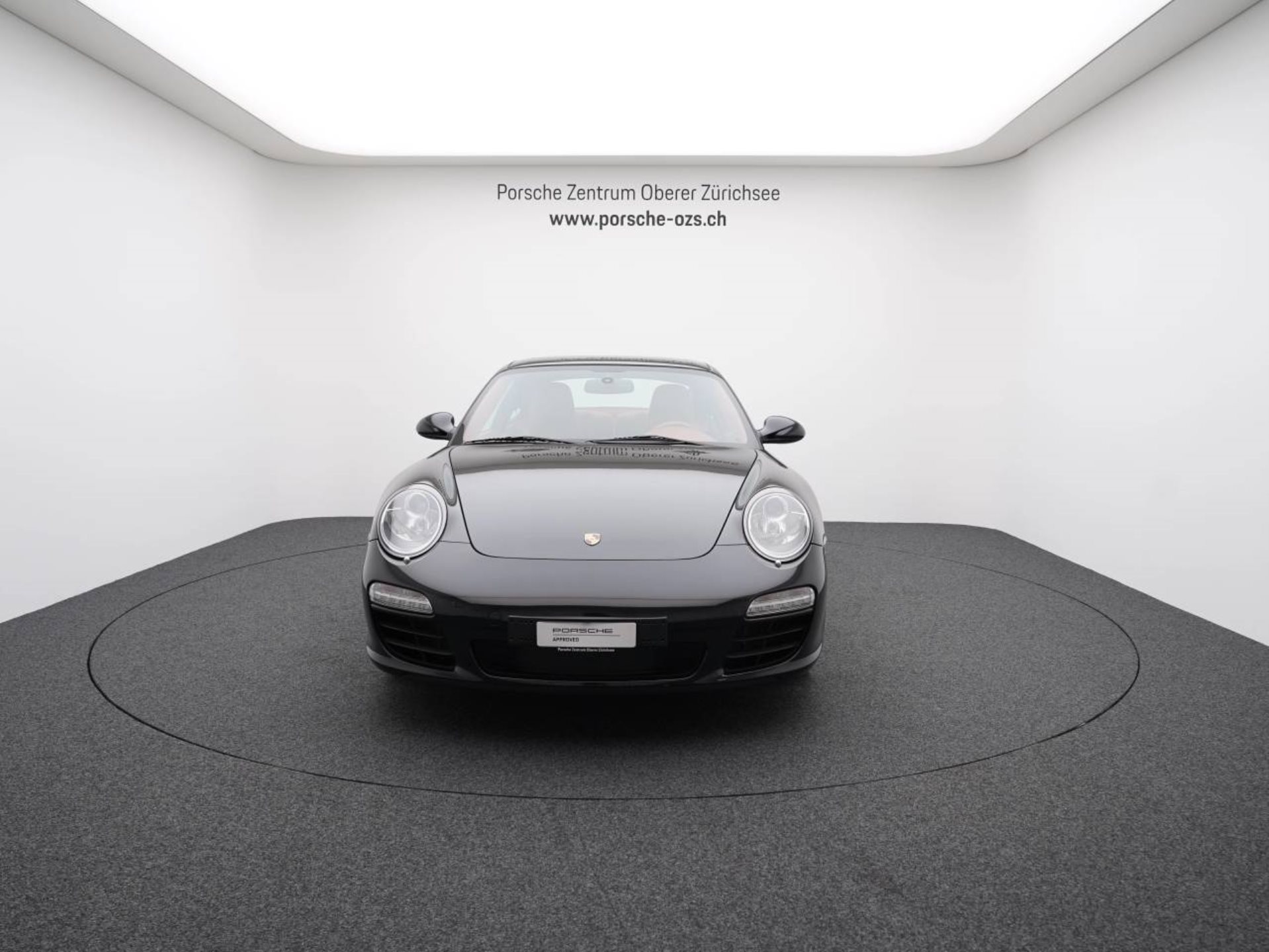 PORSCHE 911 Carrera Coupé-image-9