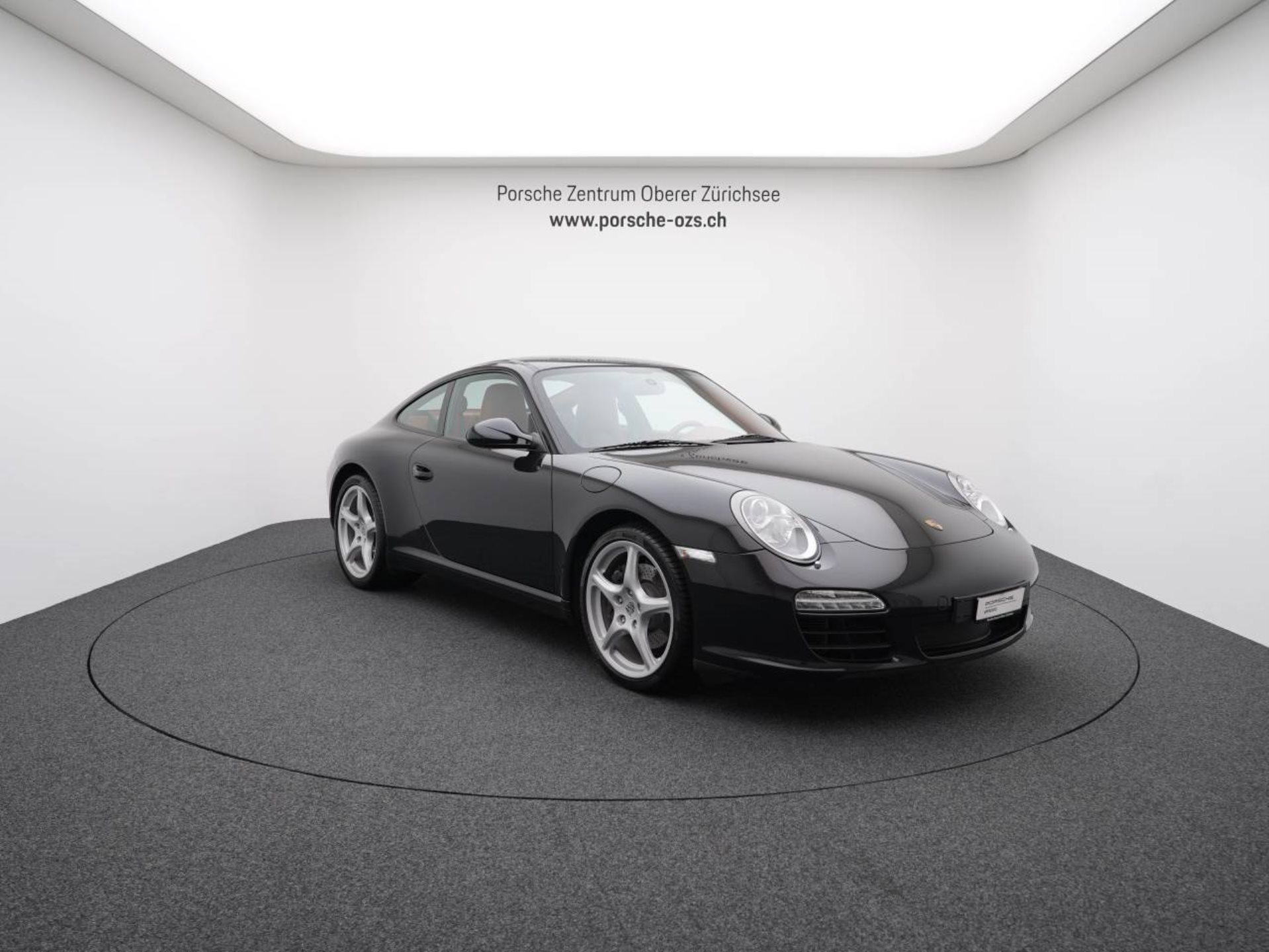 PORSCHE 911 Carrera Coupé-image-8