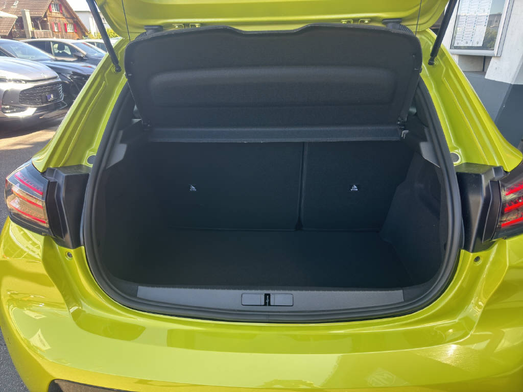 PEUGEOT 208 1.2 Hybrid 145 GT Exclusive-image-8