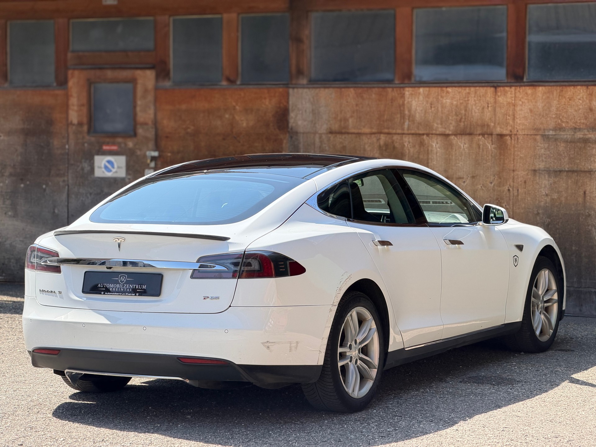 TESLA Model S 85 Signature Performance 85-image-4