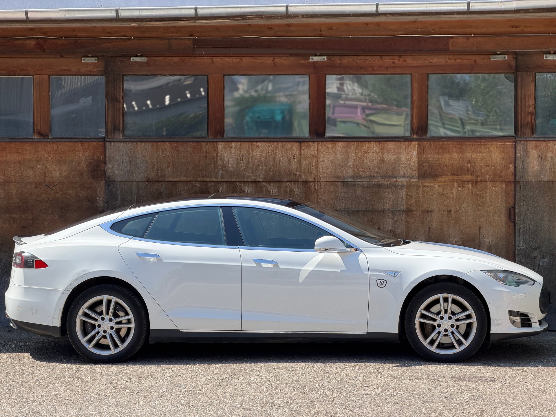 TESLA Model S 85 Signature Performance 85-image-3