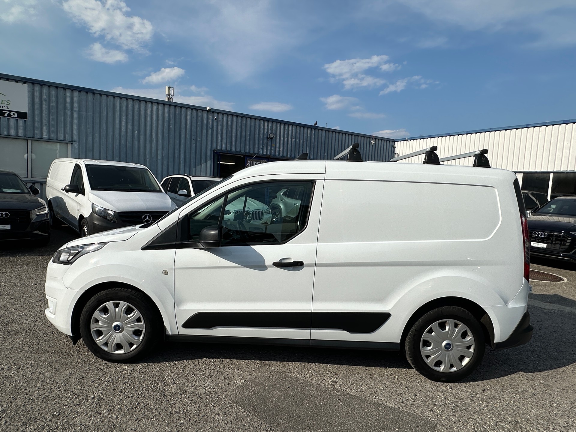 FORD Transit Connect Van T220 1.5 EcoBlue Trend Automat-image-10