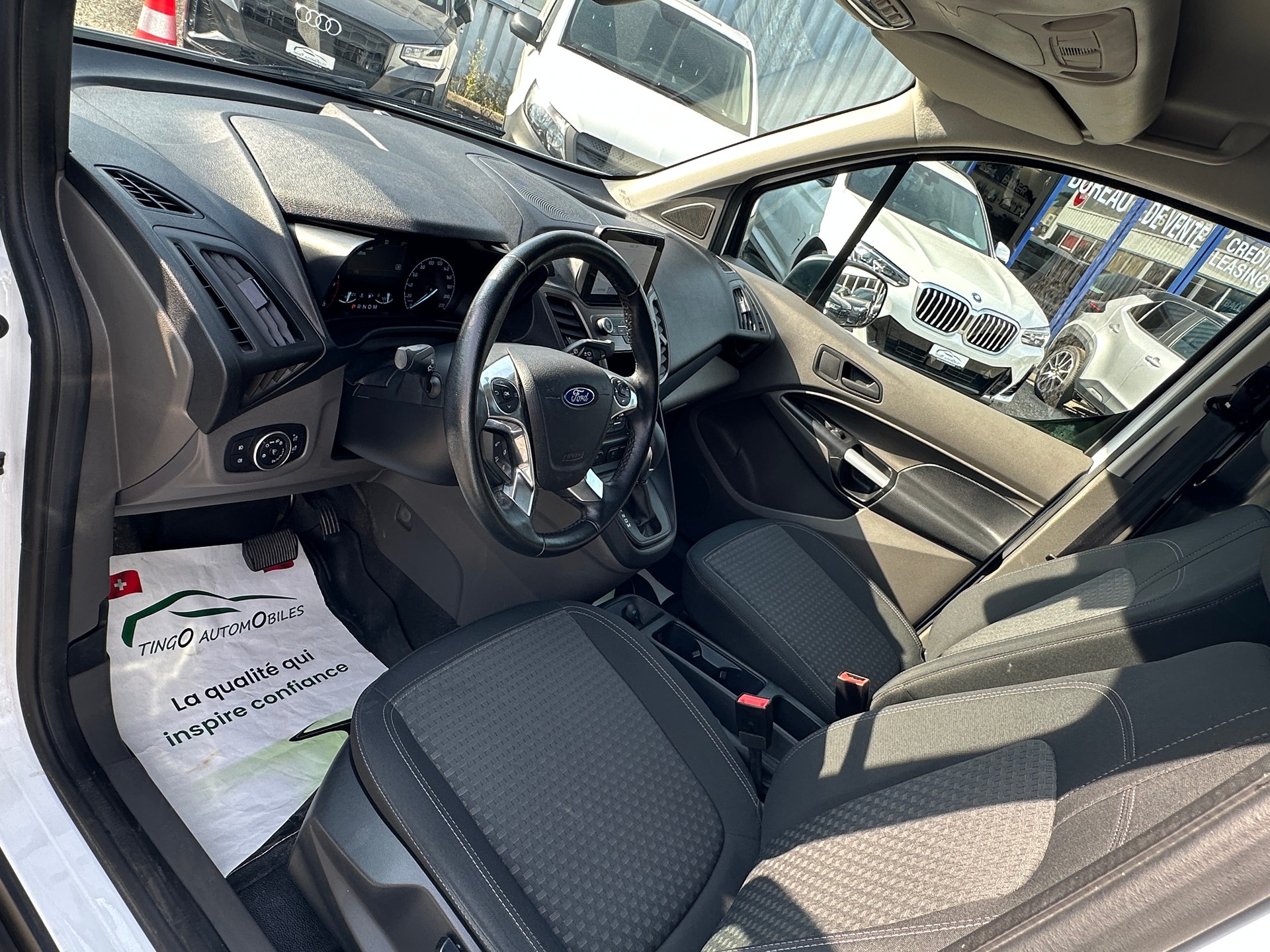 FORD Transit Connect Van T220 1.5 EcoBlue Trend Automat-image-21