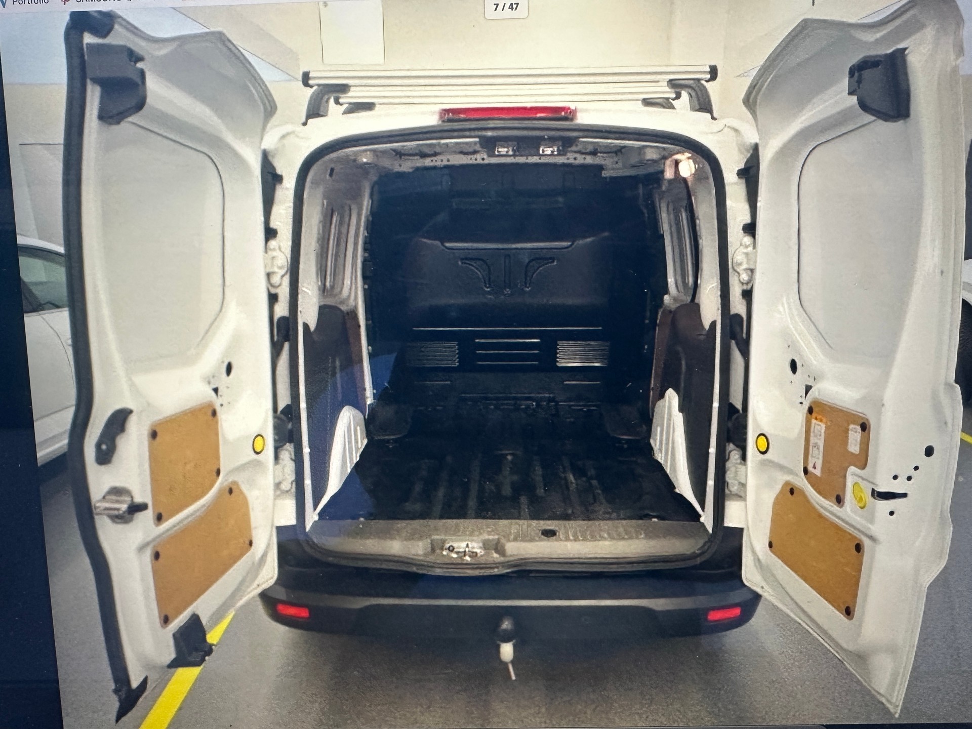 FORD Transit Connect Van T220 1.5 EcoBlue Trend Automat-image-3