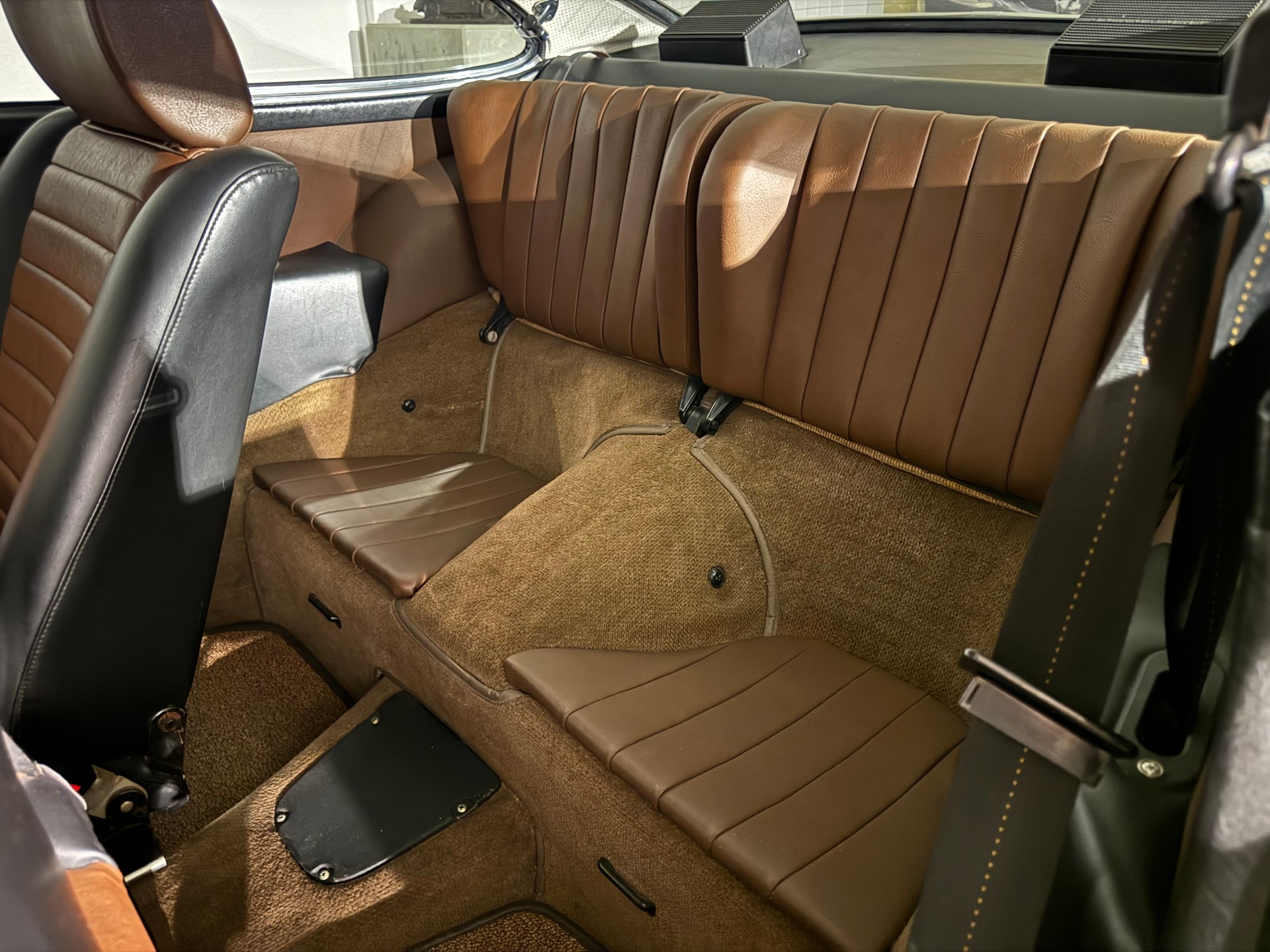 PORSCHE 911 S 2.4-image-19